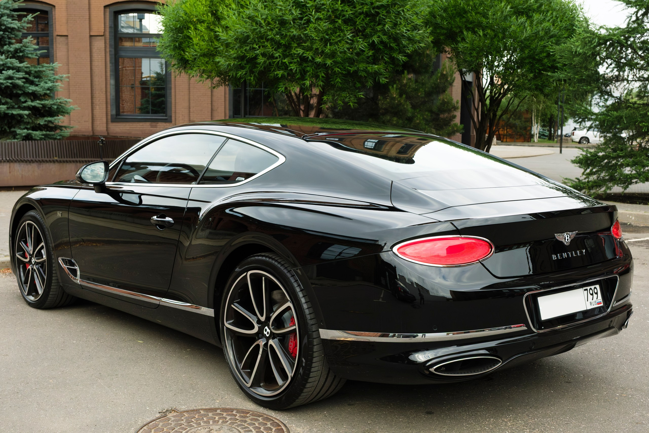 Съёмка Bentley Continental GT First Edition для продажи. Фотограф на мероприятие в Москве — Павел Соколов