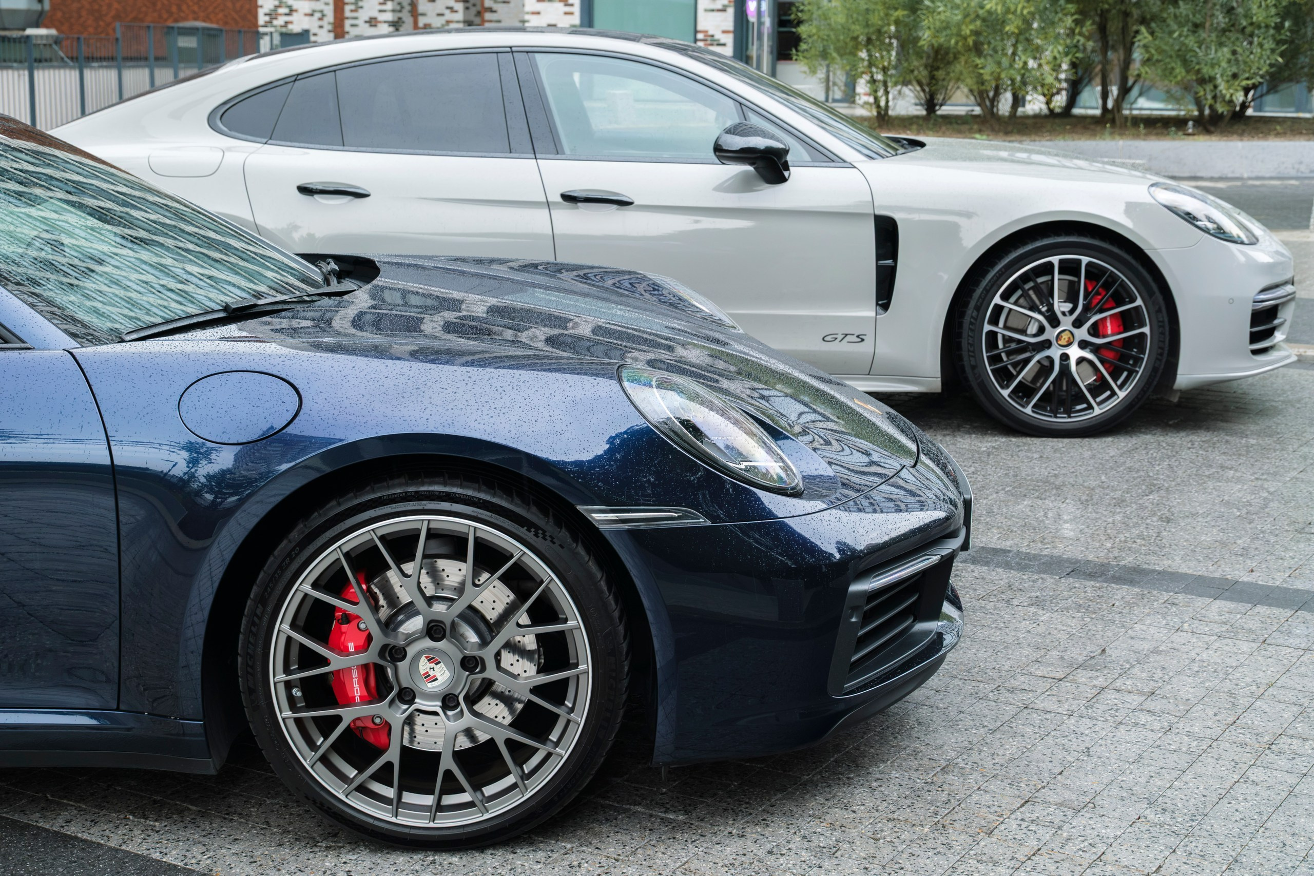 Съёмка автомобилей Porsche 911 Targa 4S и Panamera GTS. Фотограф на мероприятие в Москве — Павел Соколов