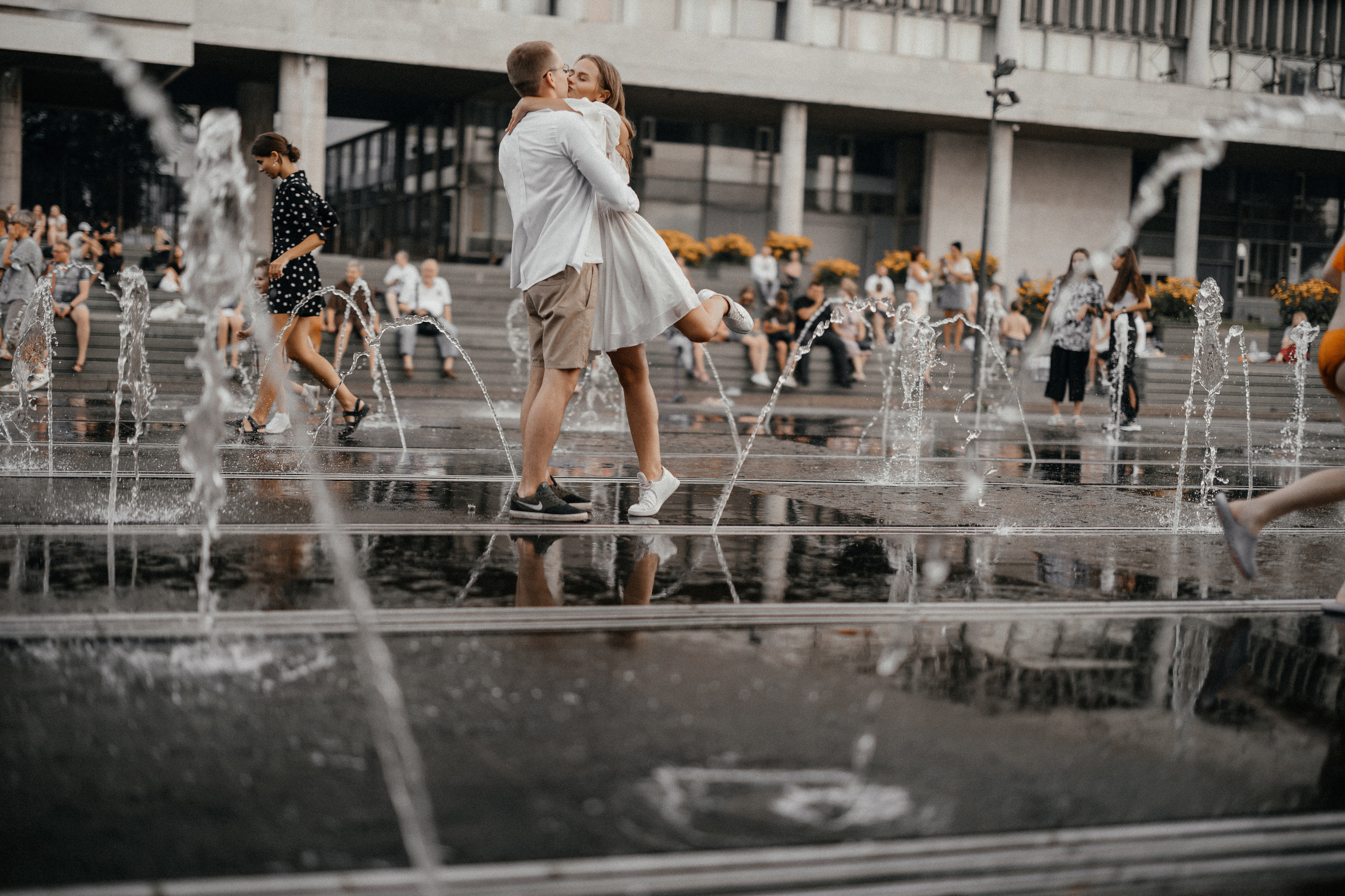 Лав стори в фонтане ♥. Свадебный фотограф в Москве
