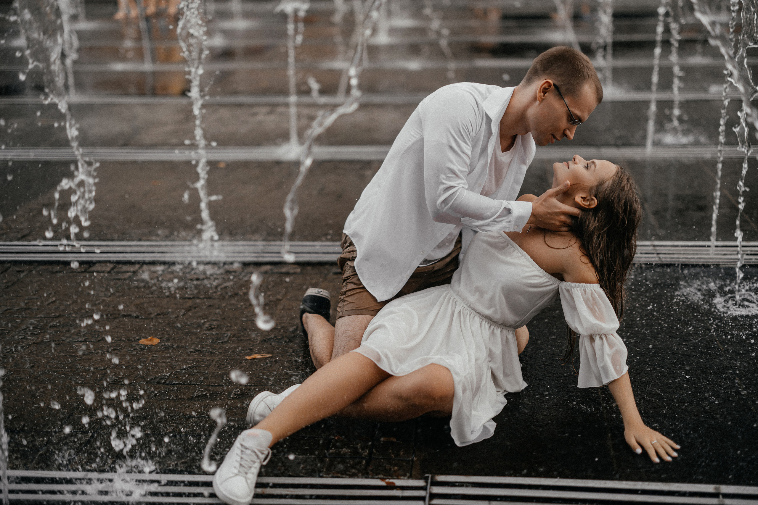 Лав стори в фонтане ♥. Свадебный фотограф в Москве