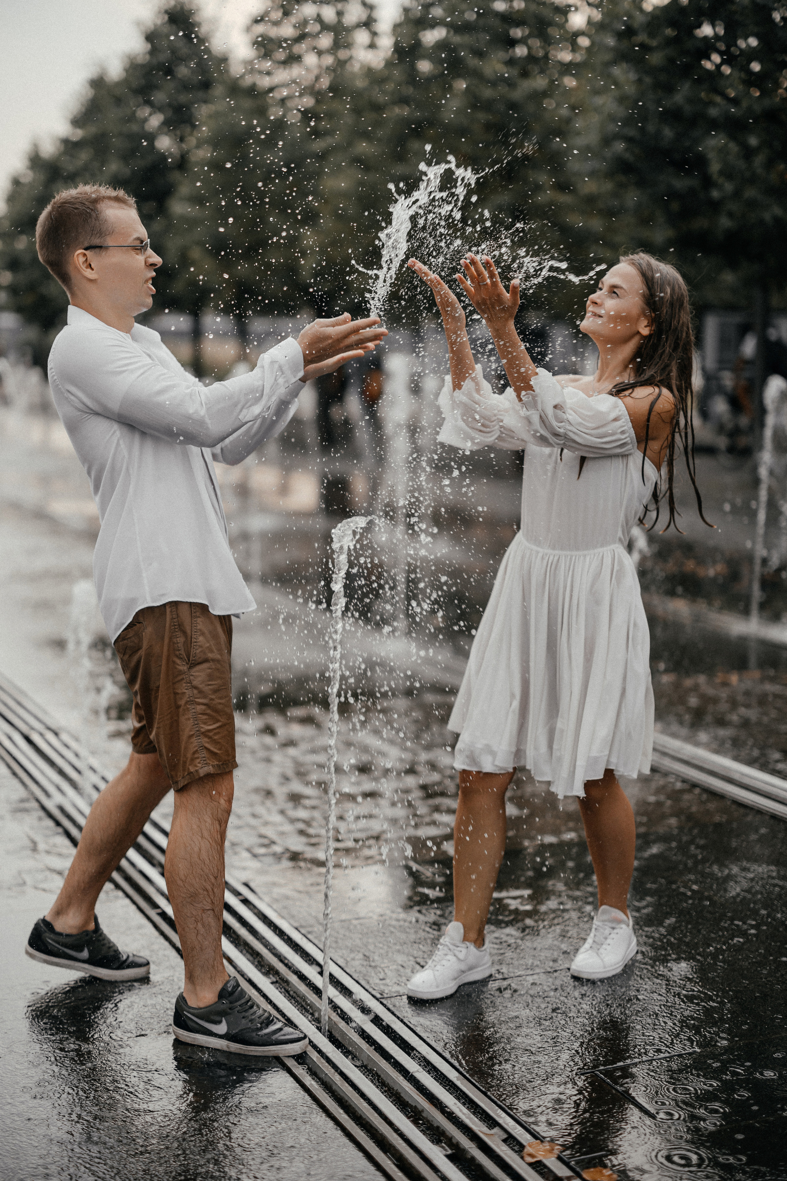 Лав стори в фонтане ♥. Свадебный фотограф в Москве