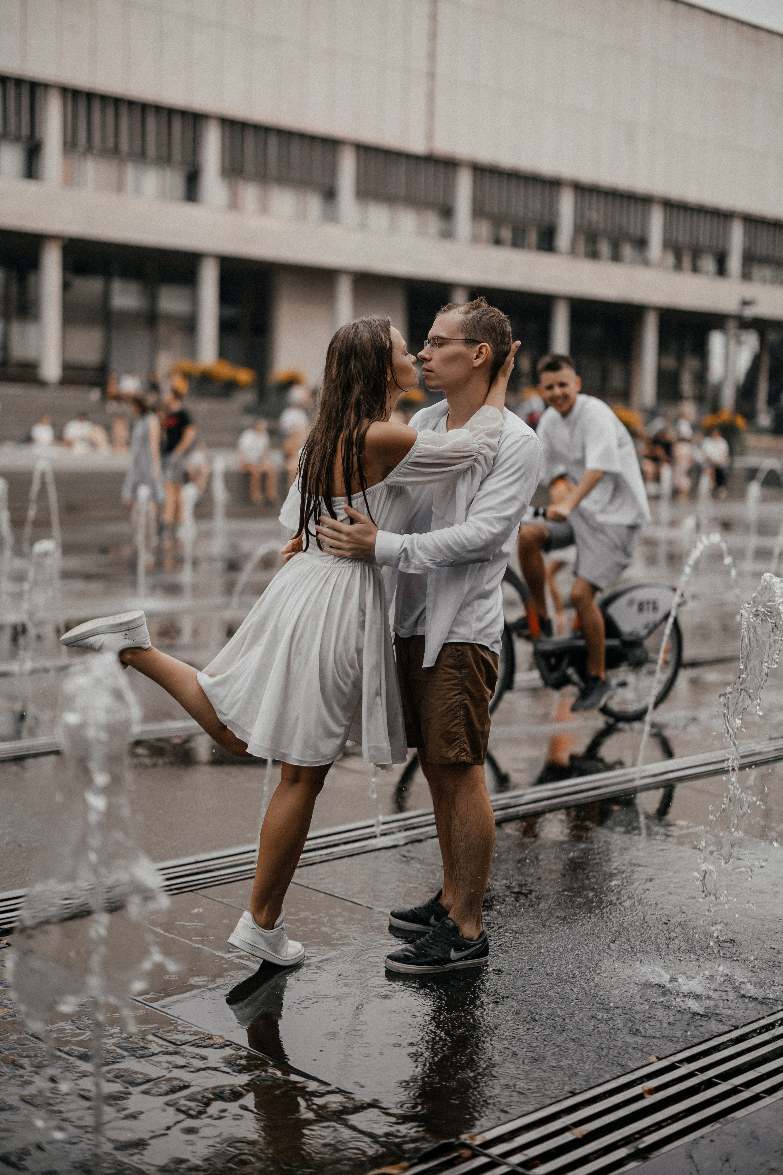 Лав стори в фонтане ♥. Свадебный фотограф в Москве