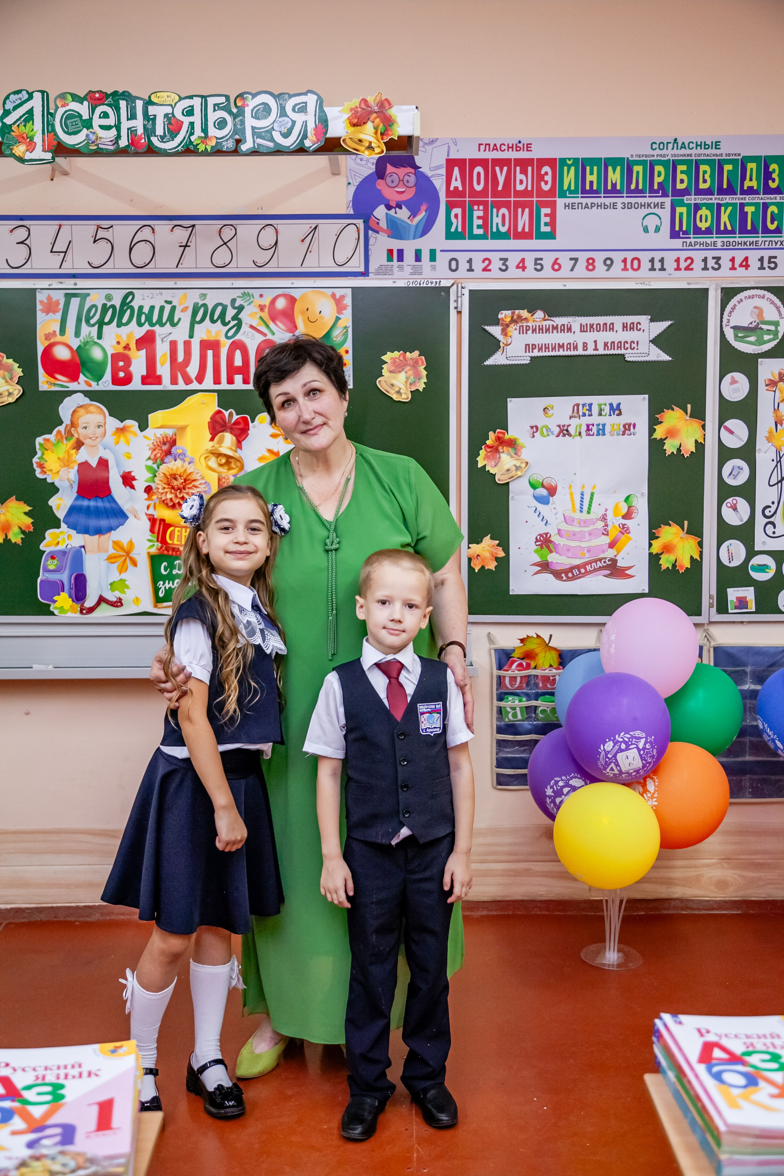 1 сентября линейка. Свадебный и семейный фотограф в Армавире