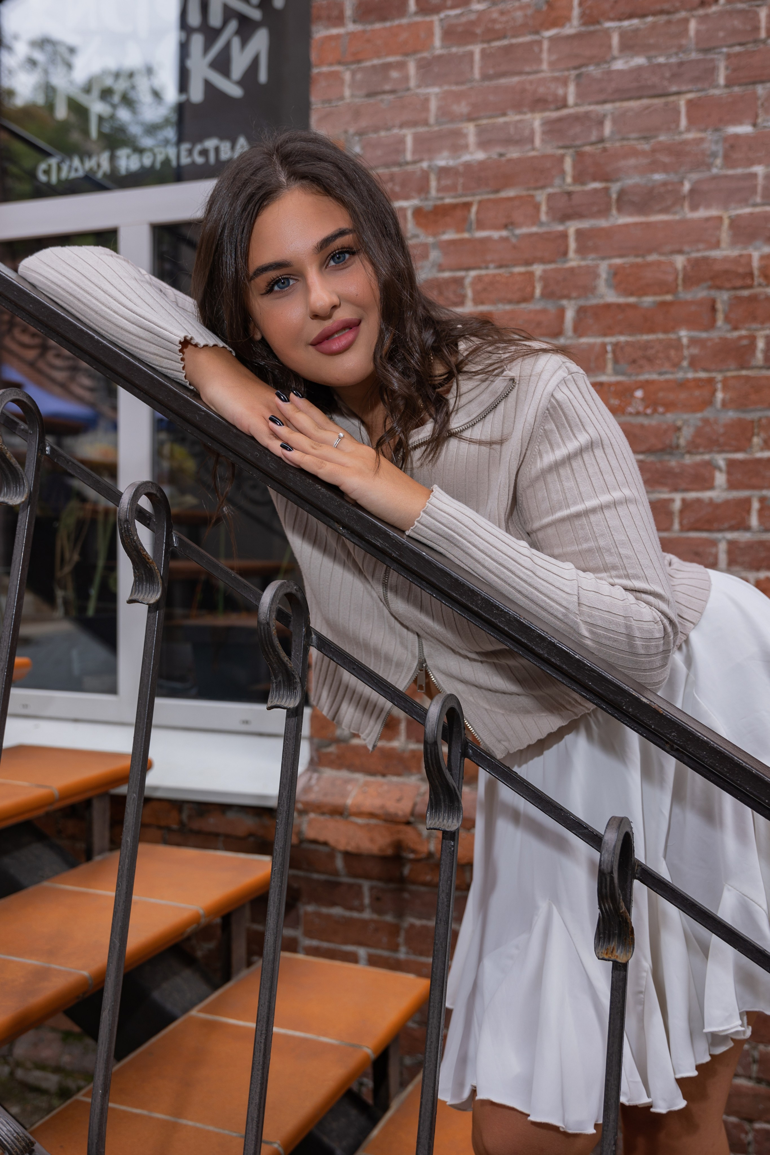 Владивосток, индивидуальная фотосессия, семейная фотосессия, фотосессия, фото, фотосессия для девушки, поза, позировка, фотография, женский портрет, дальний восток, портрет, малый дворик гума, гум