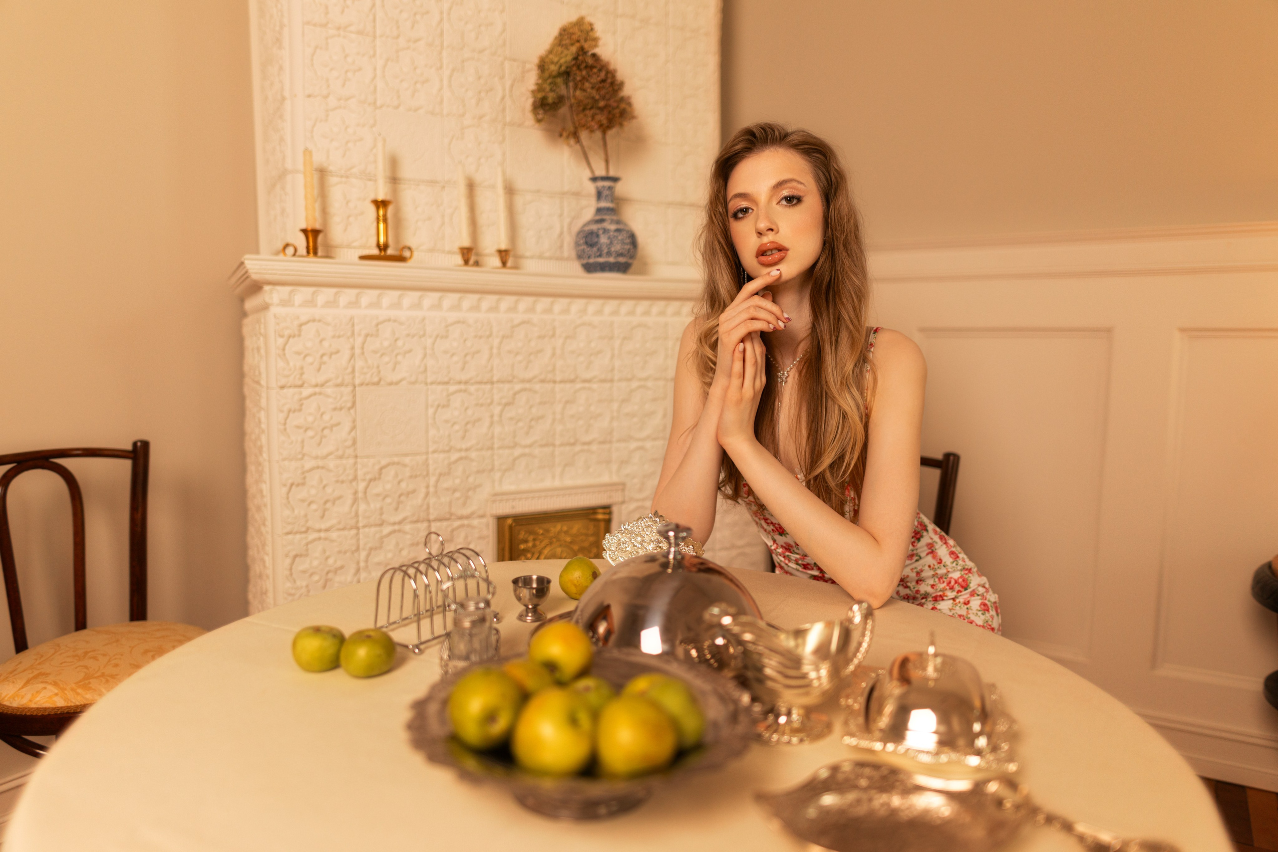 Студийный фотосет в винтажном интерьере с Ксенией в формате для «себя». Дмитрий Шульгин, портретный фотограф в Воронеже