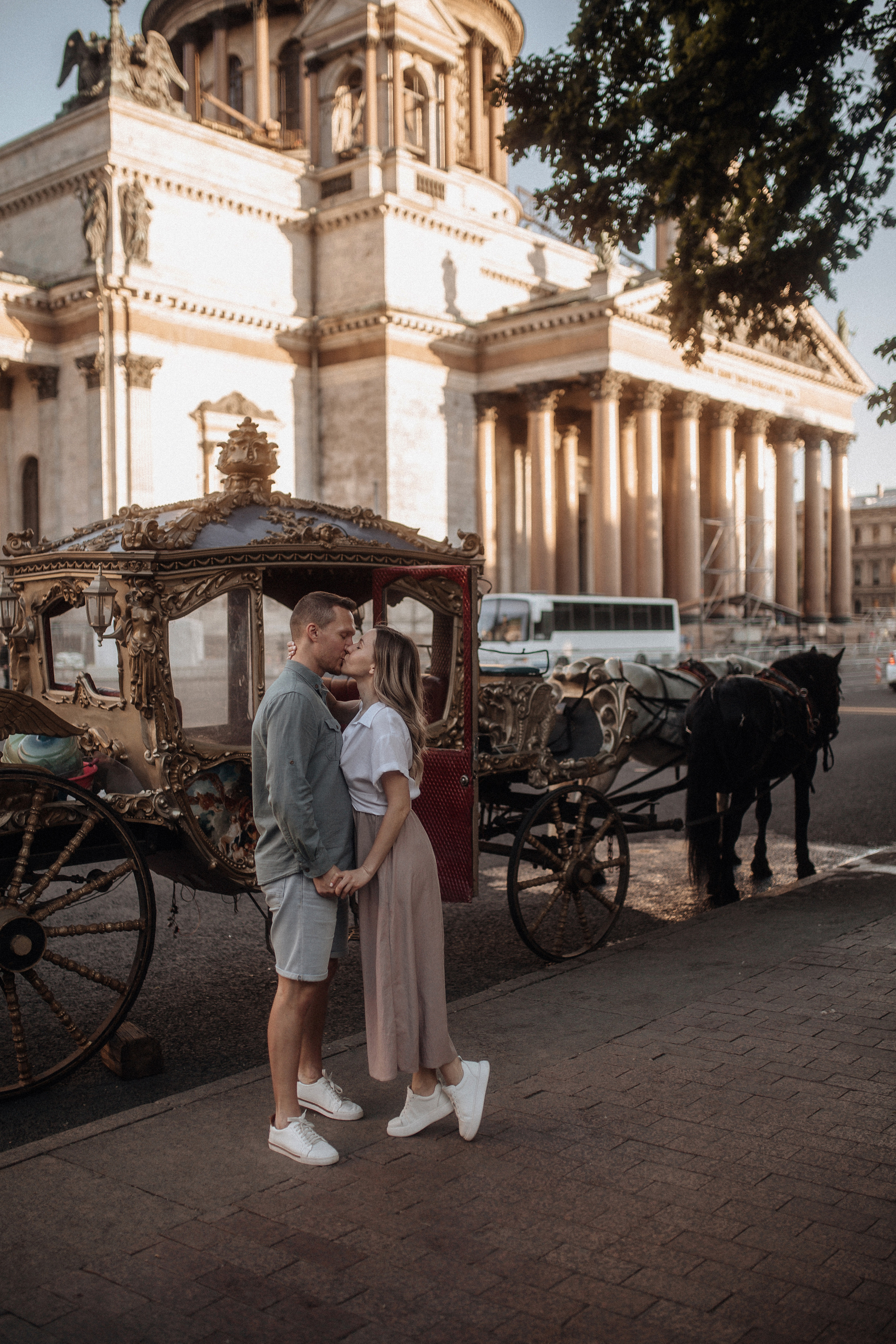 Свидание на крыше. Фотограф в Санкт Петербурге Лара Великова