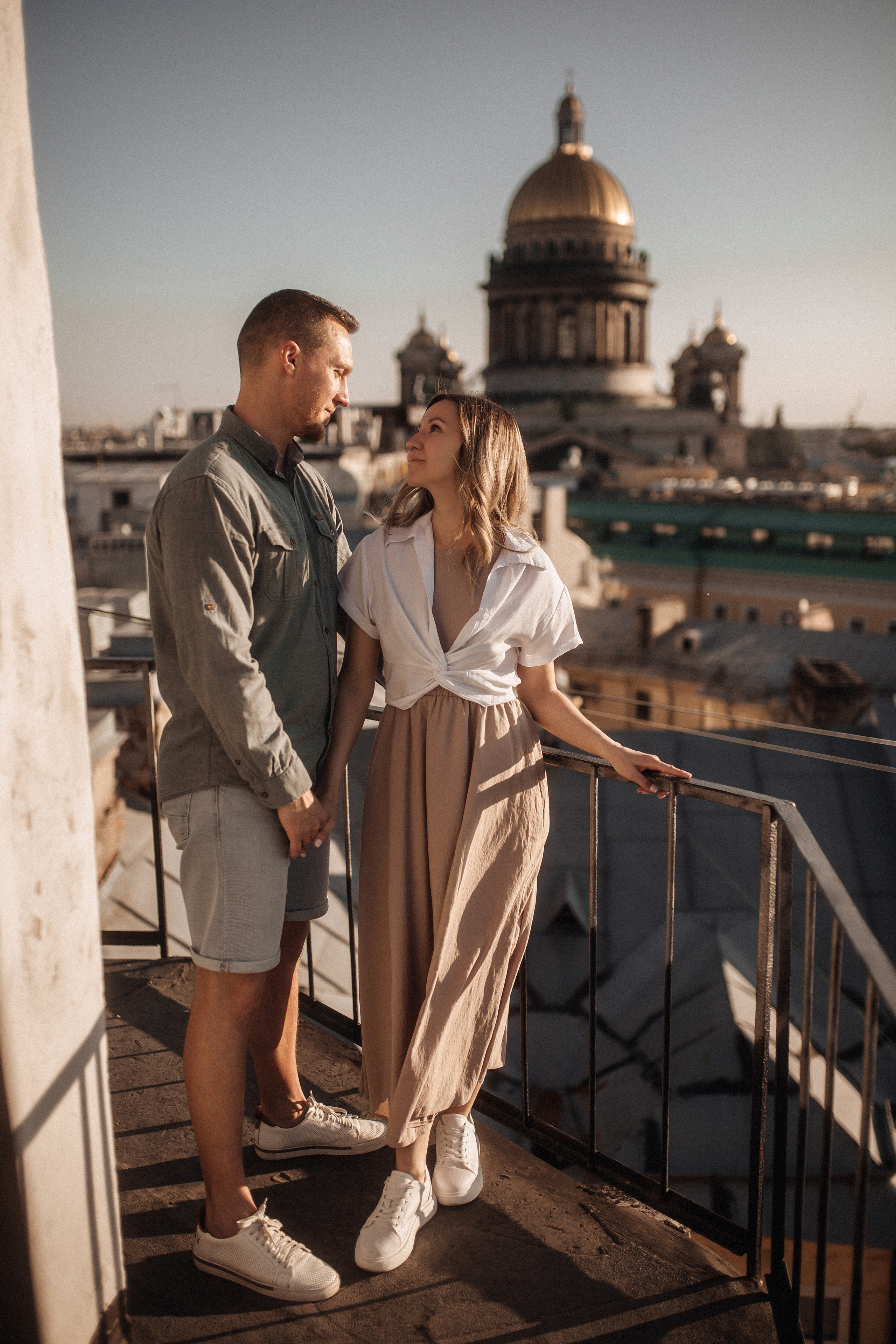 Свидание на крыше. Фотограф в Санкт Петербурге Лара Великова