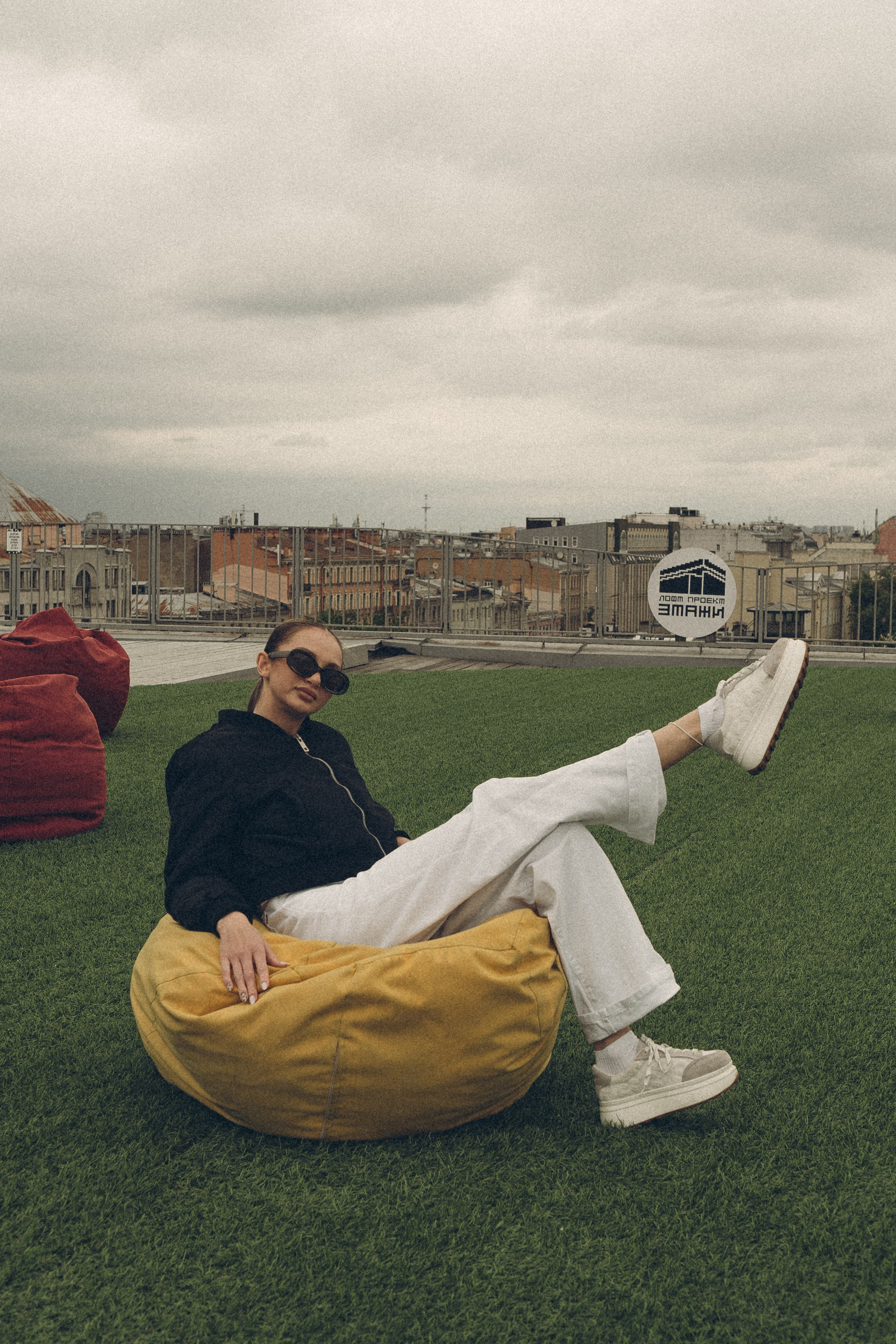 МЫ ГУЛЯЛИ ПРО КРЫШАМ ПИТЕРА. Профессиональный фотограф, Санкт-Петербург — Виктория Богомолова