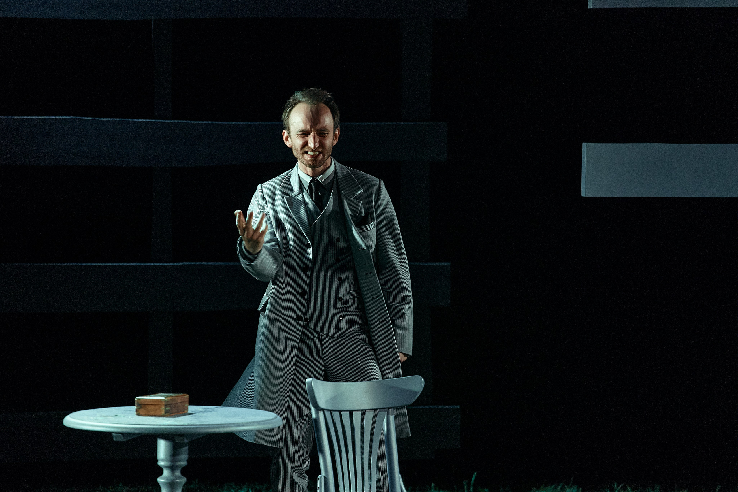 Бесприданница. Приют комедианта. Фотограф Нина Антонова