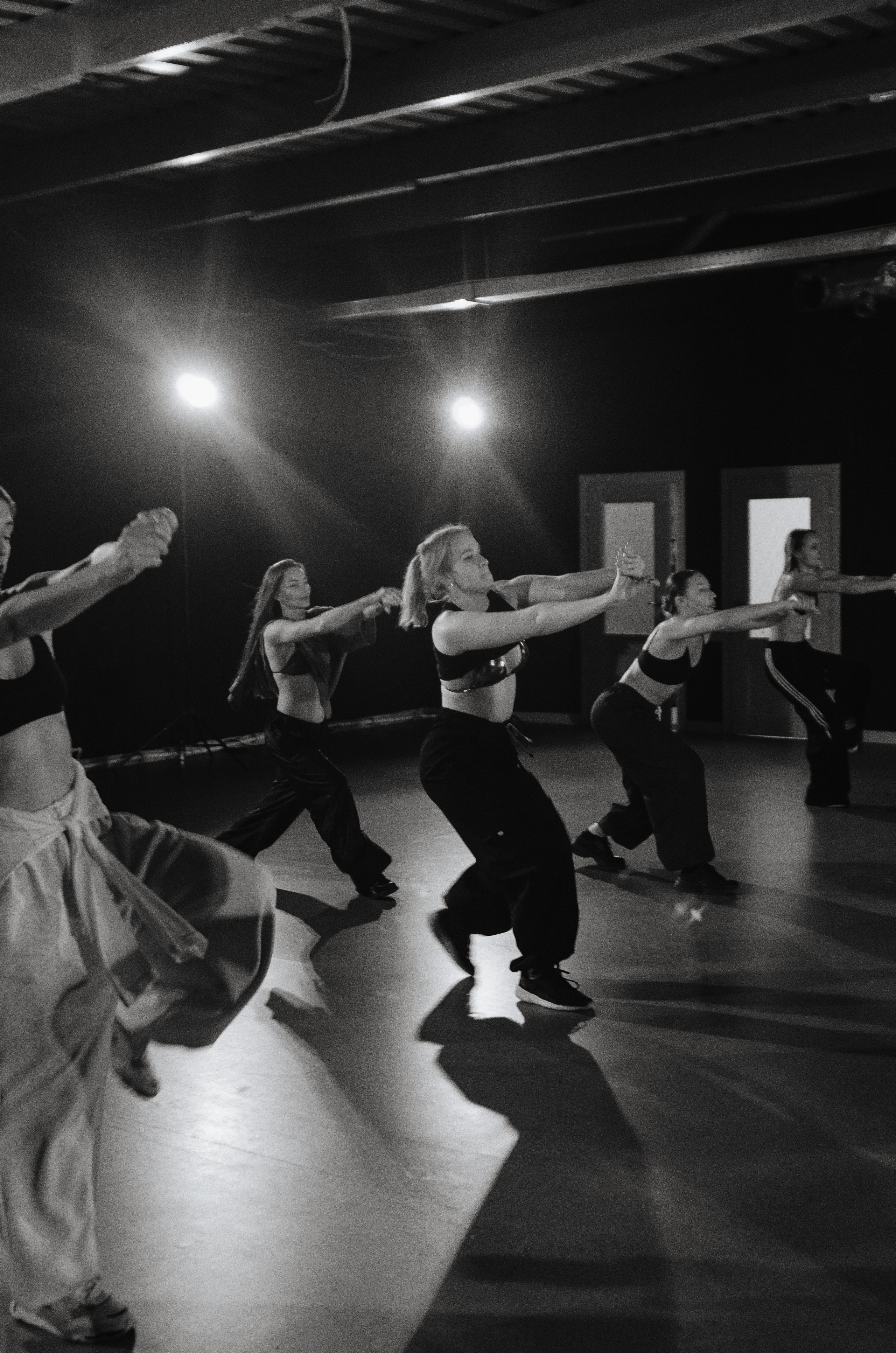 Мастер-классы по High Heels/Girly hip-hop от Оксаны ATTA. Денисова Аля — фотограф для парных съемок и индивидуальных историй в Барнауле