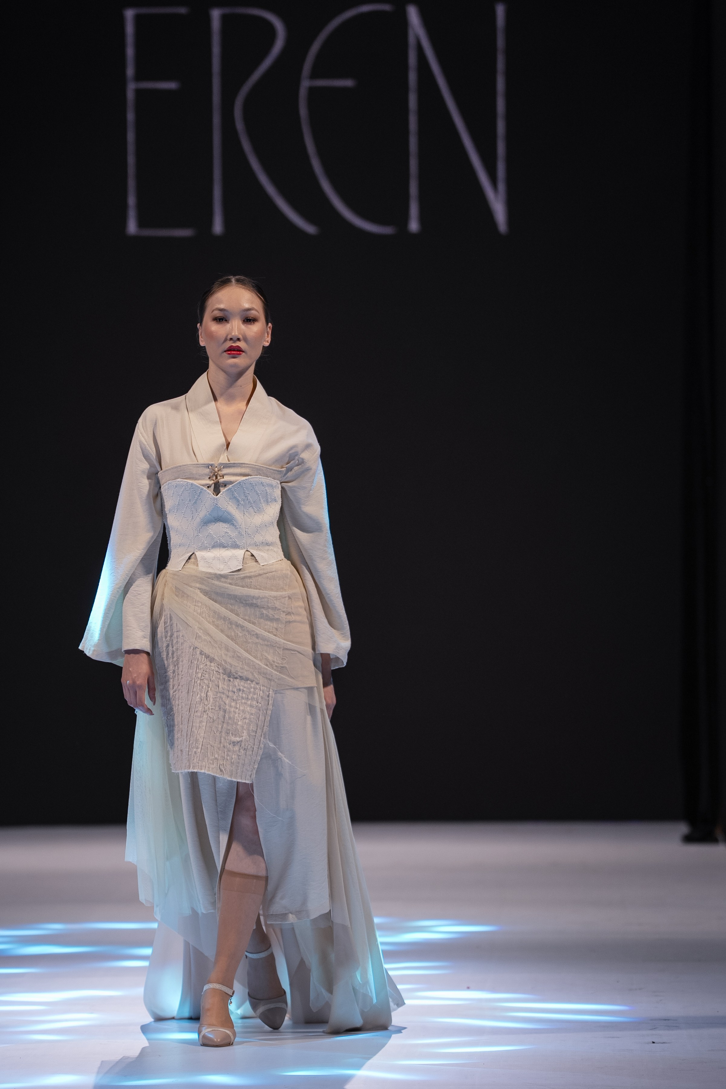 EURASIAN FASHION WEEK Eren. Сайт Алматинского НЮ АРТ, будуар и фэшн фотографа Дениса Карпенко
