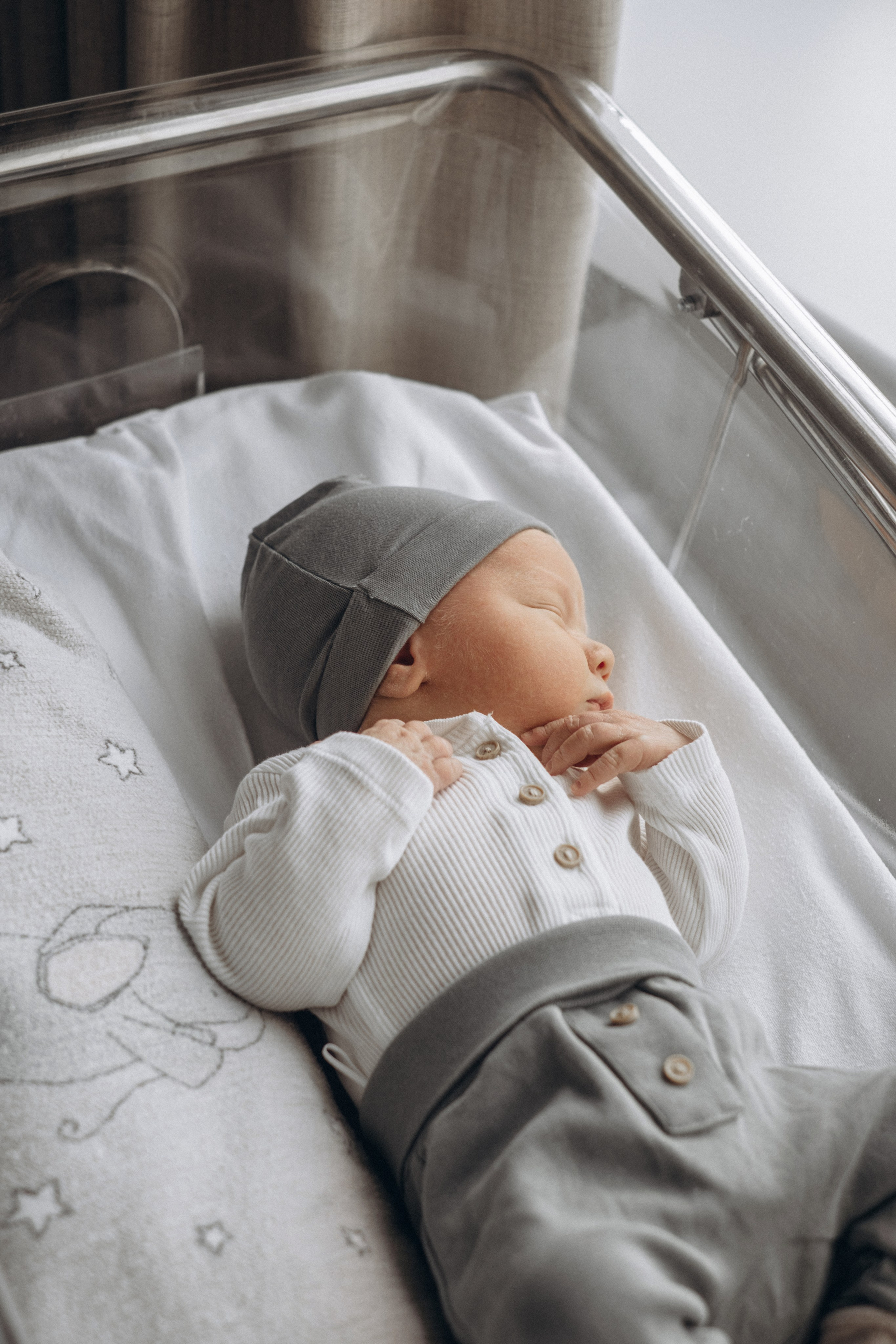 Выписка Тони, Саши и Гаврюши. Семейный и детский фотограф в Санкт-Петербурге