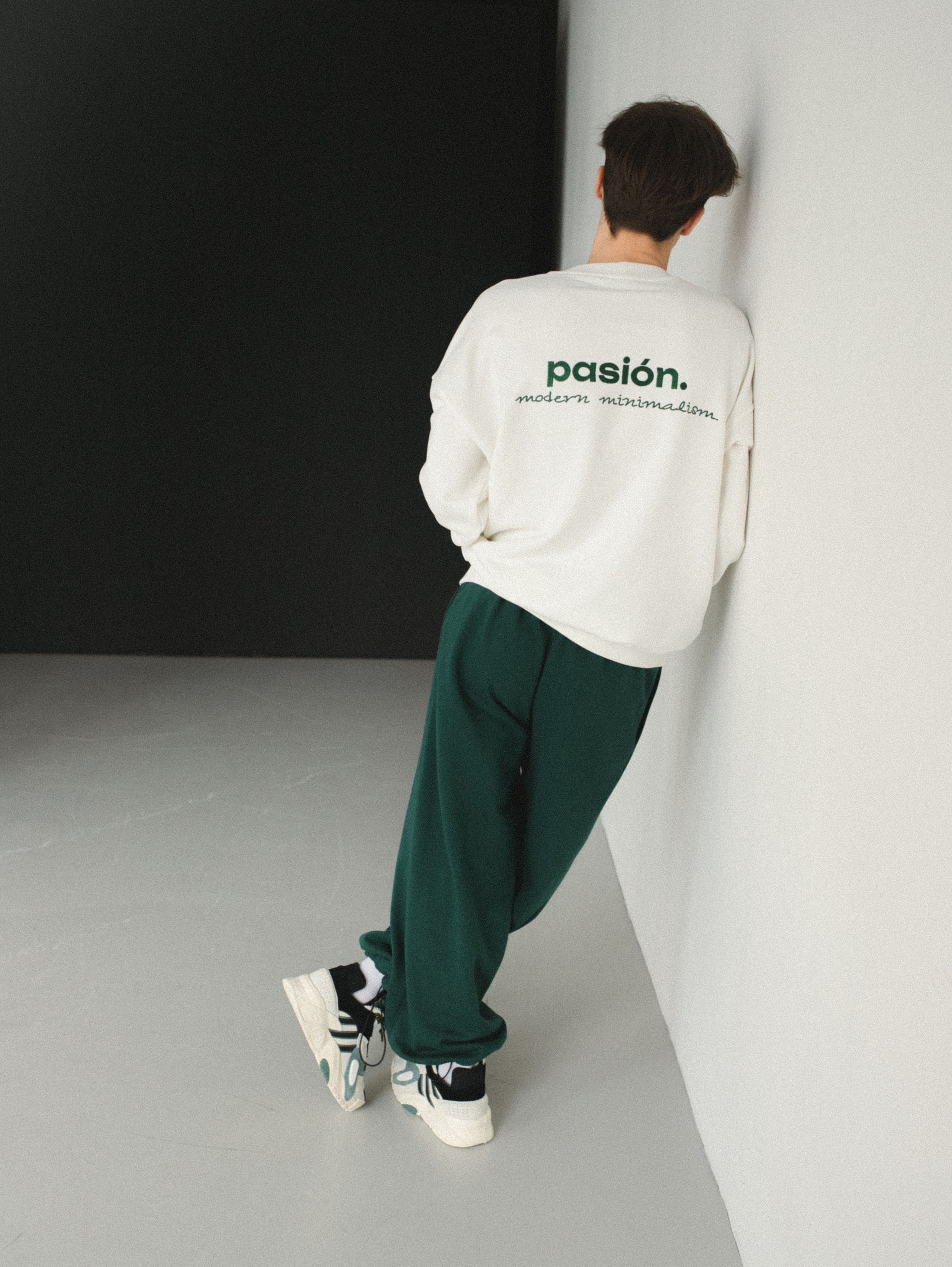 Модельная школа Khanova. Фотограф в Москве и Сургуте Алла Лесовая. Снимаю каталог для брендов и индивидуальные портреты для людей