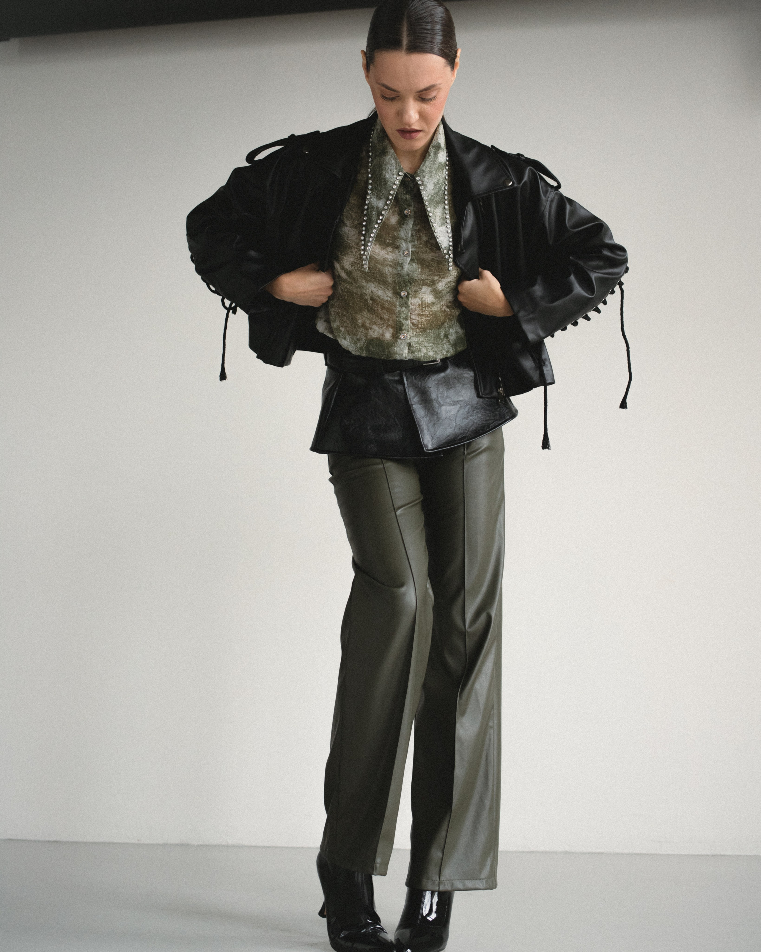 Модельная школа Khanova. Фотограф в Москве и Сургуте Алла Лесовая. Снимаю каталог для брендов и индивидуальные портреты для людей