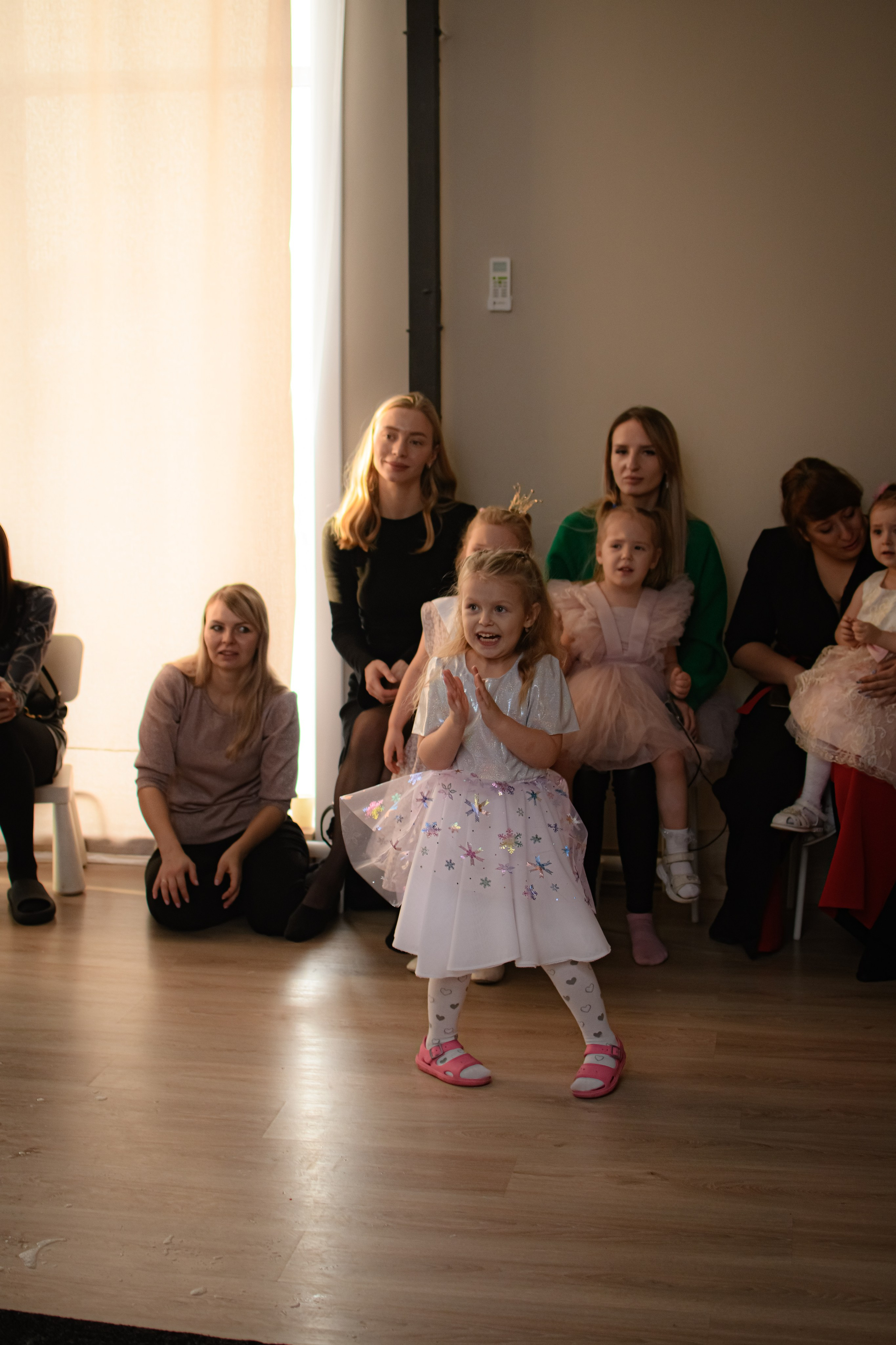 HAPPY NEW YEAR. Photokarish