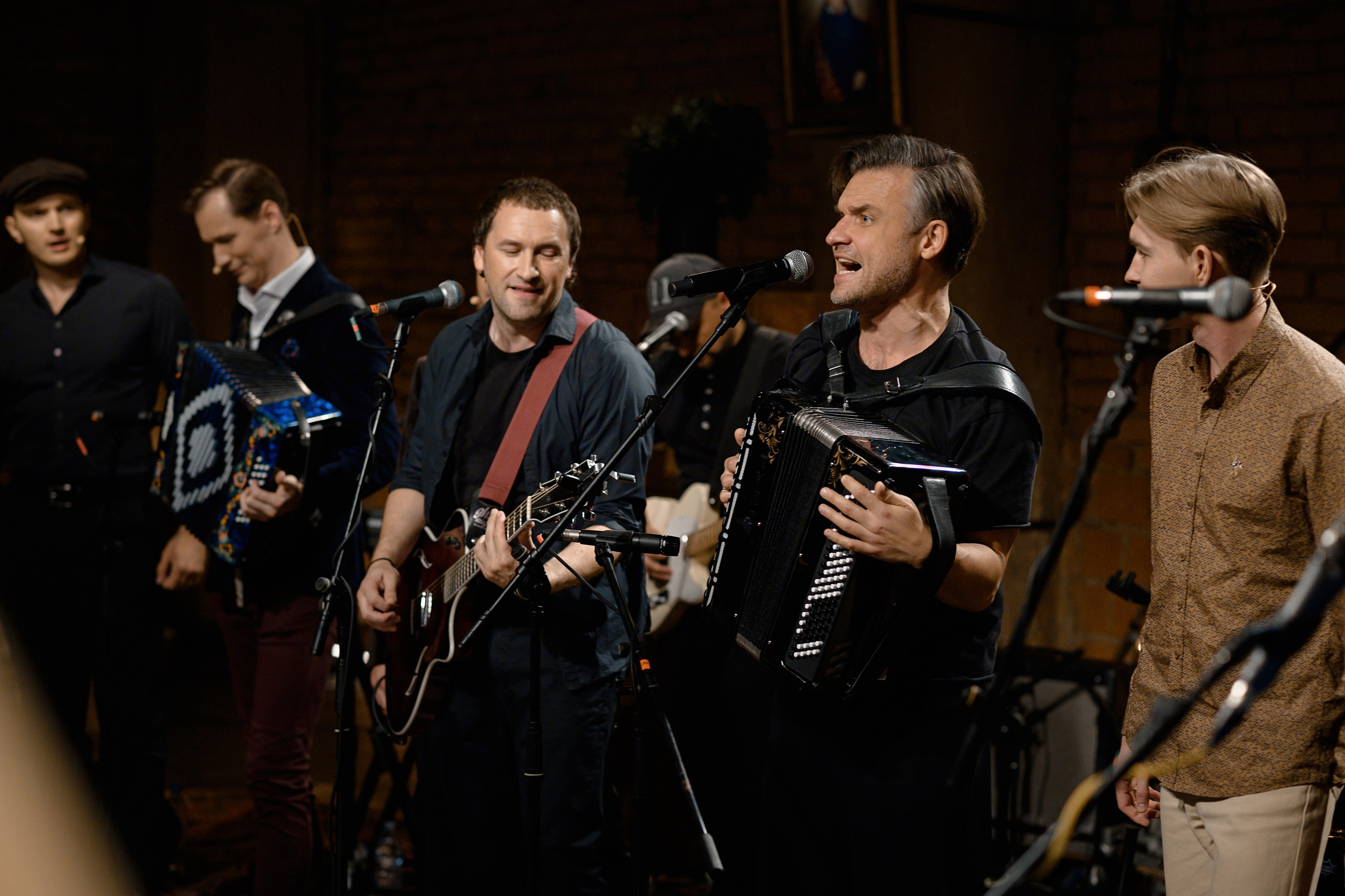 КВАРТИРНИК У МАРГУЛИСА. РЕПОРТАЖНЫЙ И БИЗНЕС ФОТОГРАФ В МОСКВЕ, ЕГОР НИКОЛАЕВ