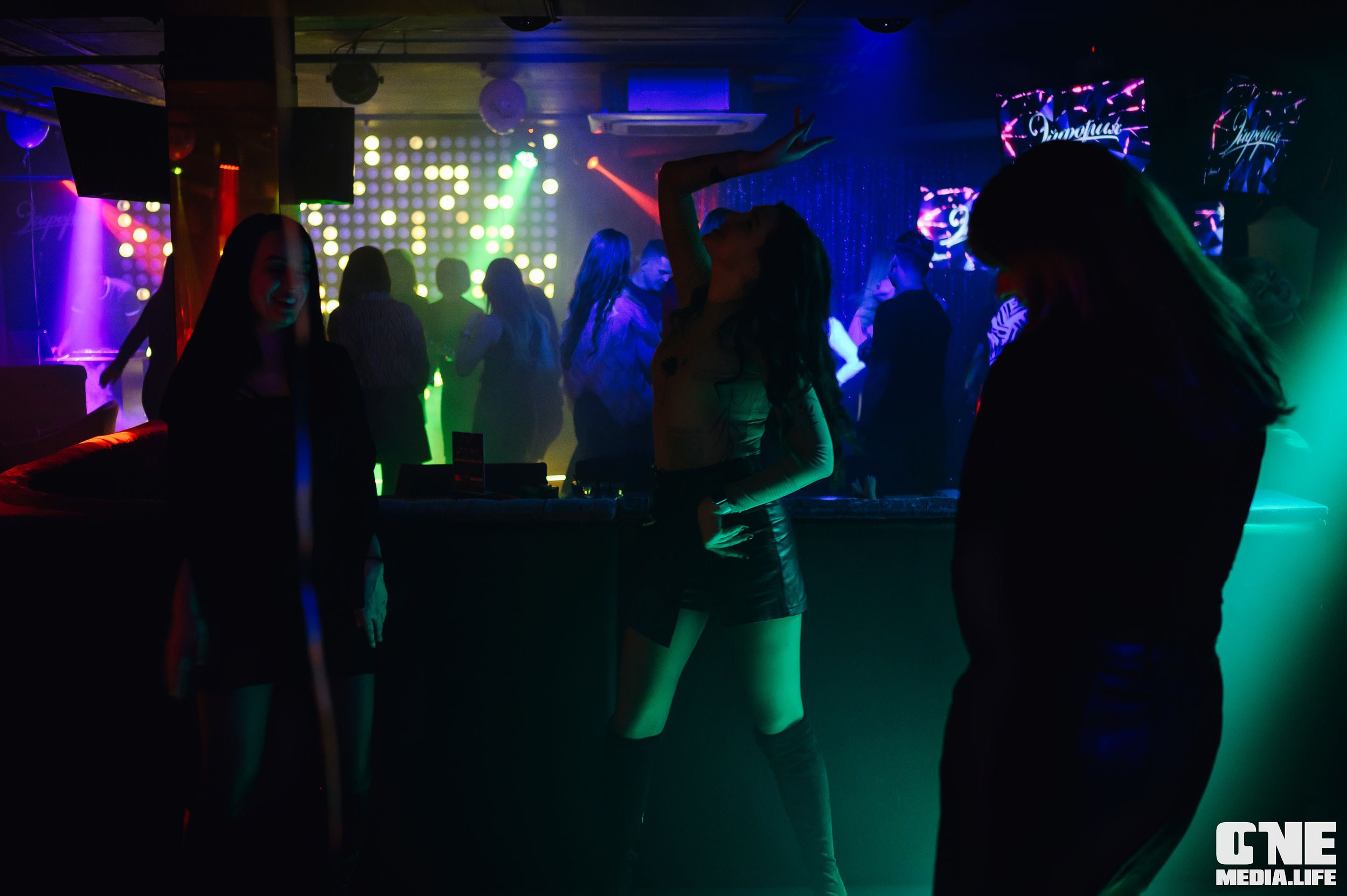 Фотоотчет с с 8 марта в караоке-клубе Эйфория. One Media Life: фоторепортажи, фотоотчеты с мероприятий и заведений