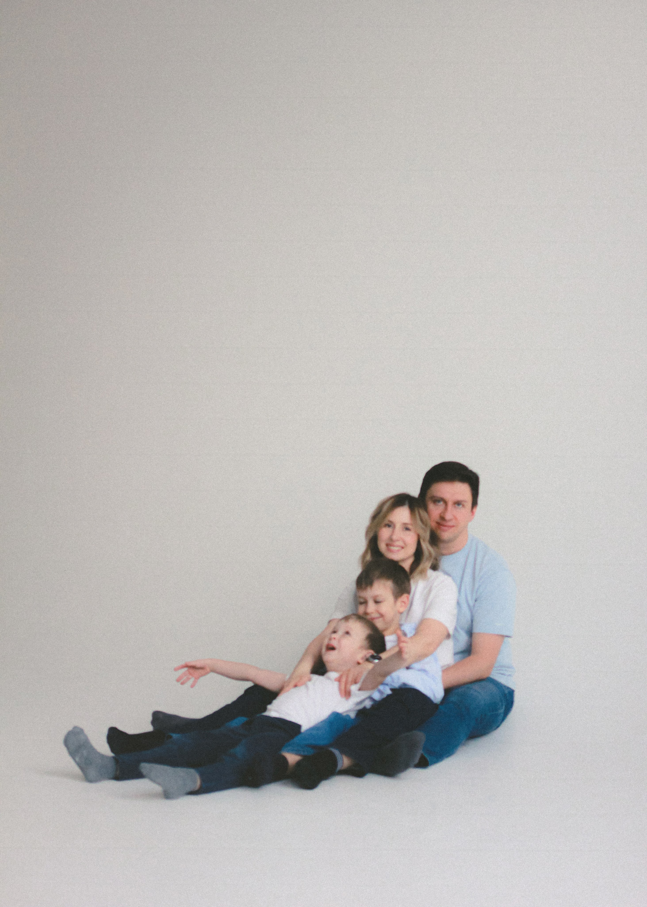 Дима, Катя и Миша с Сашей. Александра Крашевская. Портретный фотограф в Москве и Санкт-Петербурге