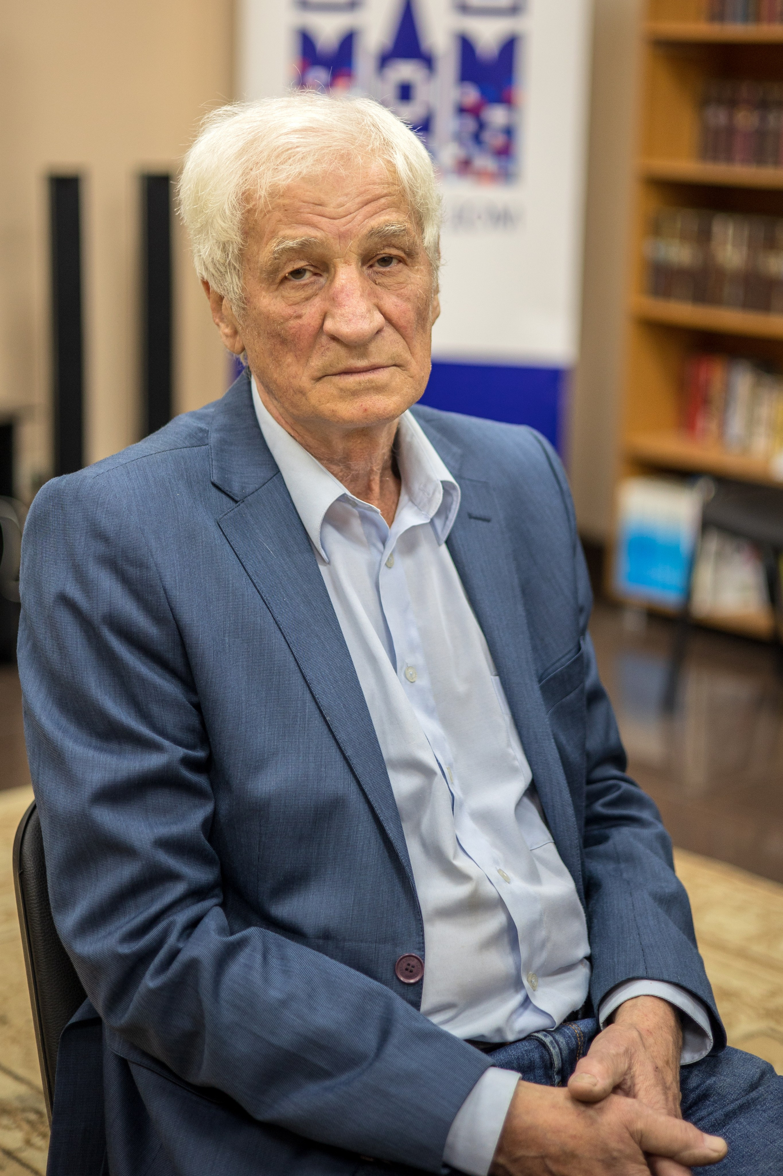 Художник, искусствовед Александр Лозовой. Свадебный и семейный фотограф в Абхазии Эля Цишба