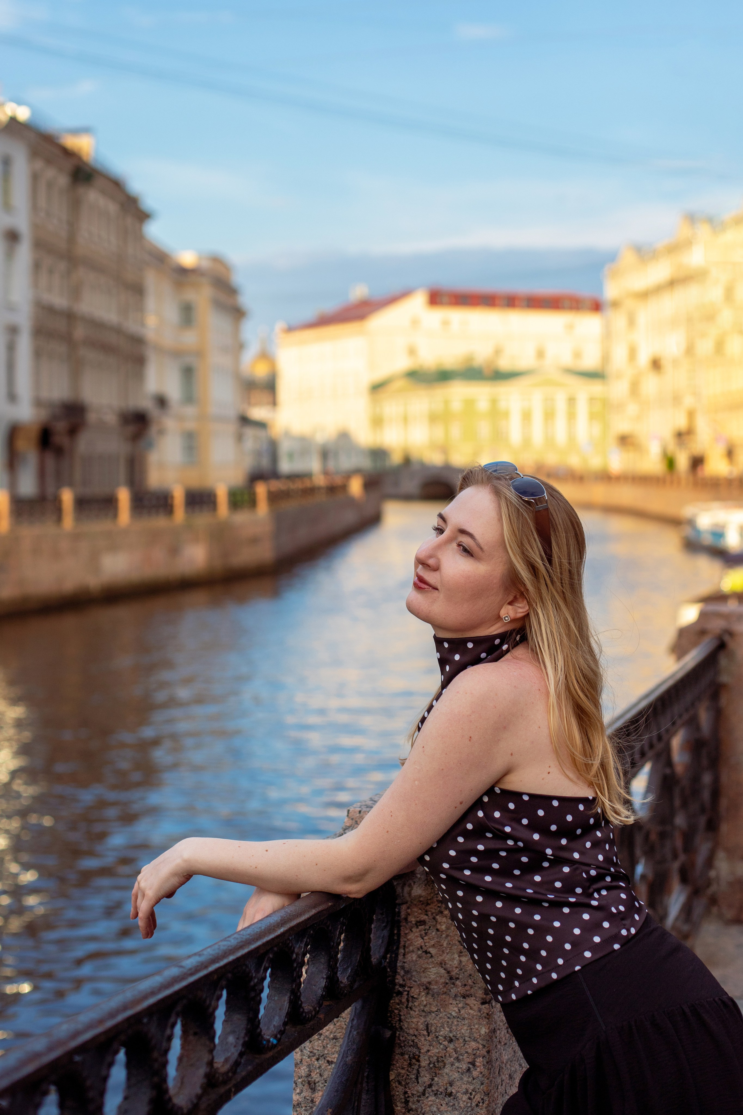 Фотосессия на рассвете в центре Санкт-Петербурга. Портретный фотограф в Санкт-Петербурге Надежда Капранова