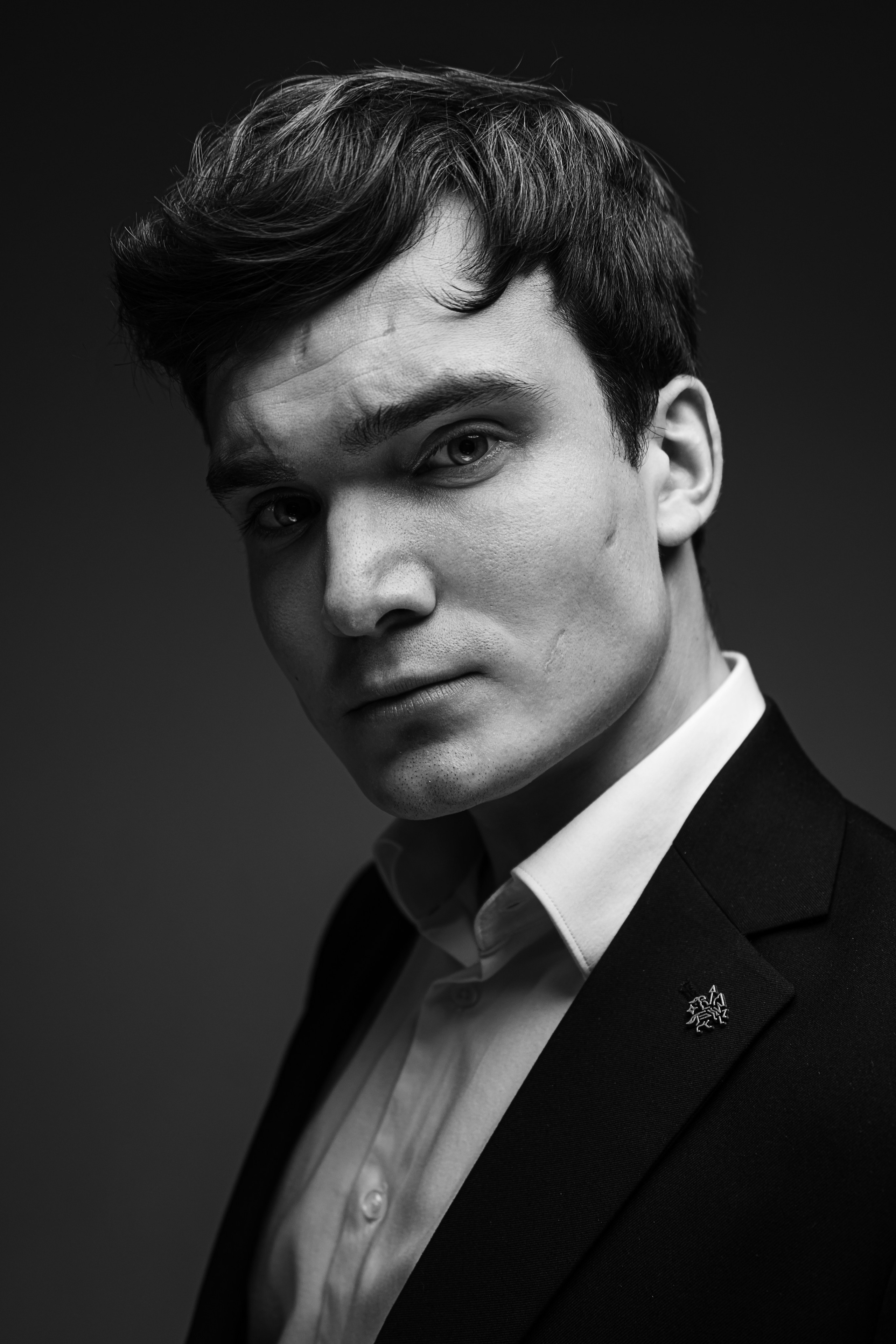 "Acting Portfolio" for aspiring film actors from a professional photographer in the film industry. Dubai, Moscow. Portrait photographer Moscow, UAE, Oleg Koshmarov