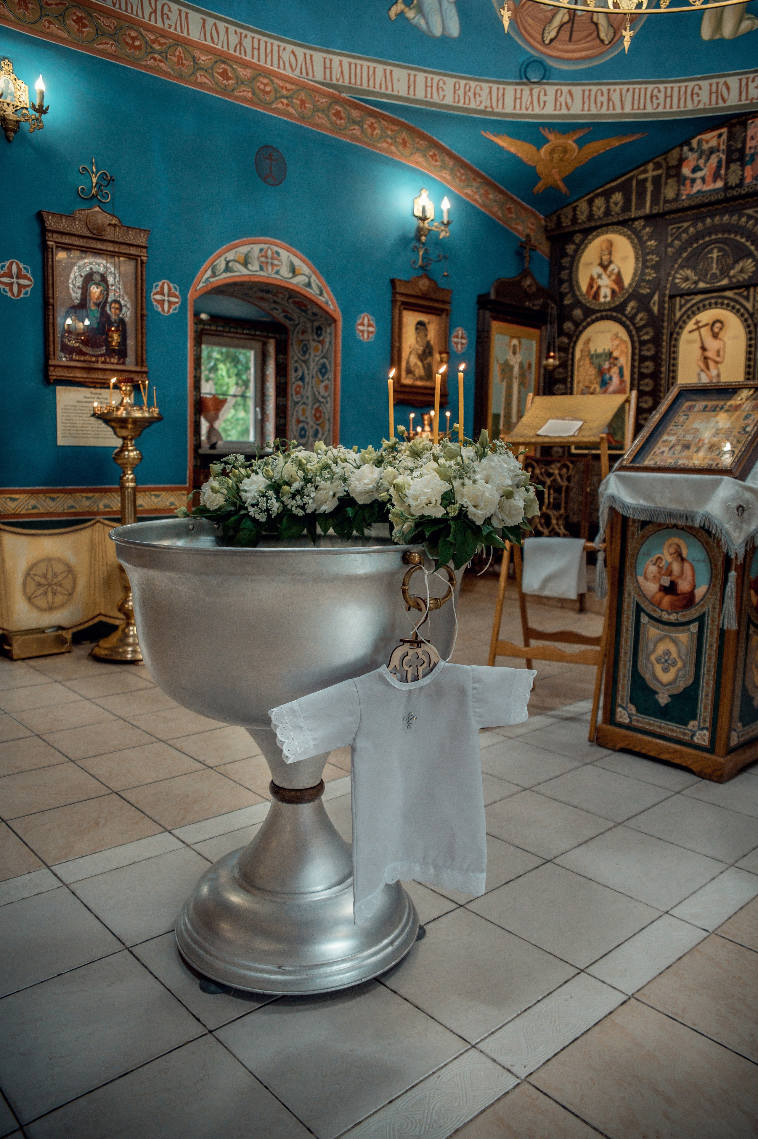 Таинство Крещения Филиппа, Храм святых Новомучеников и Исповедников Российских г. Волжский. Церковный, семейный и репортажный фотограф Волгоград, Волжский