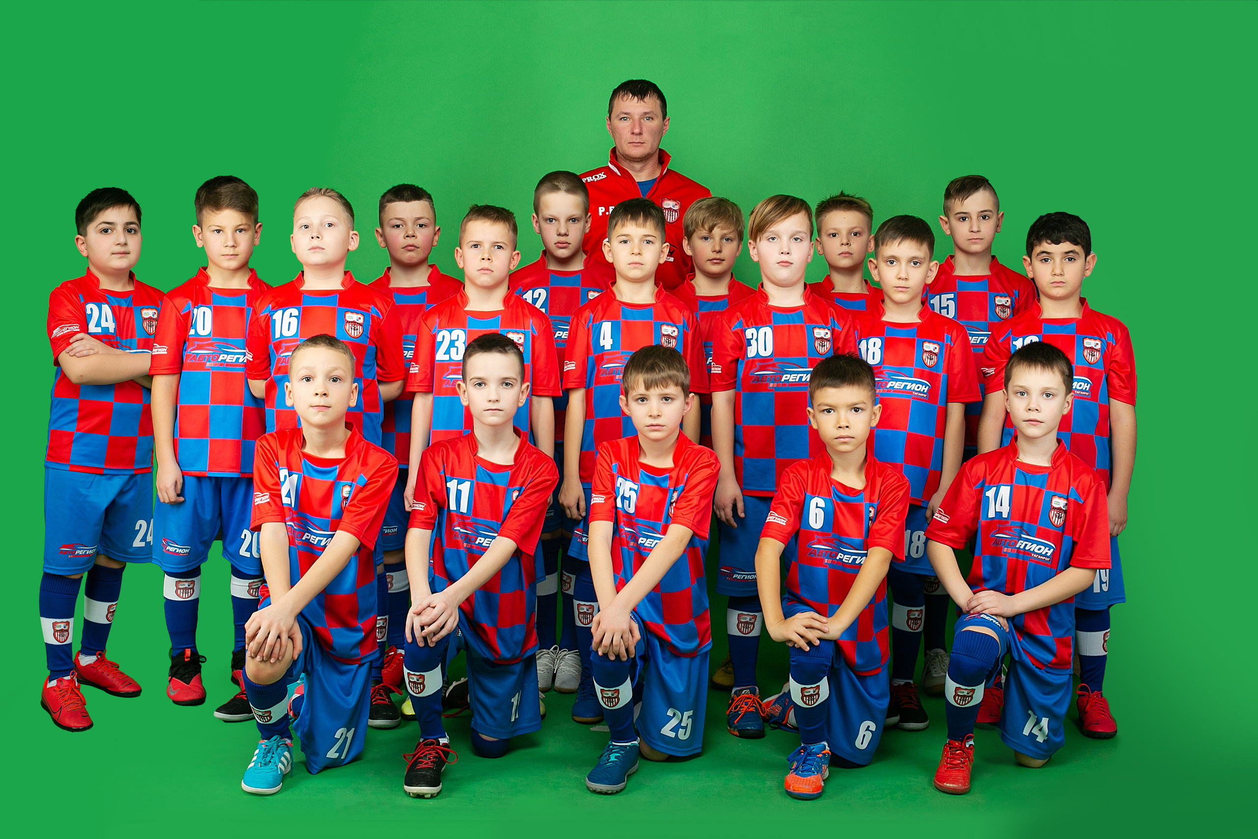 Футбольный клуб АВАНГАРД. Фотограф Богданенко Антон