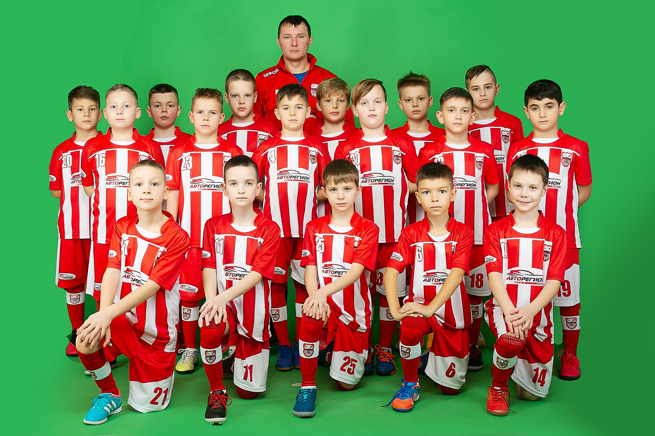 Футбольный клуб АВАНГАРД. Фотограф Богданенко Антон