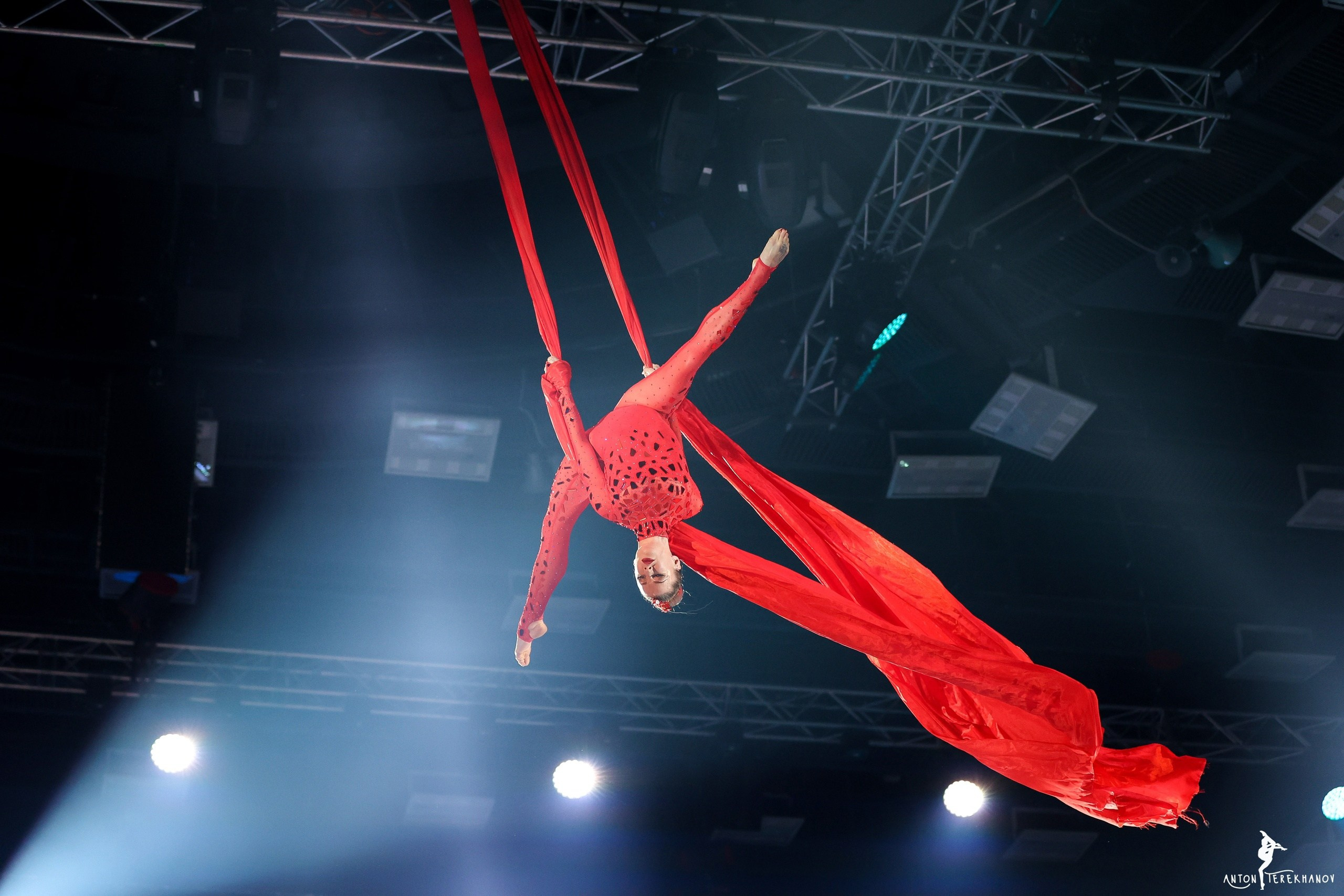 «Восхождение» шоу Светланы Хоркиной 28-29.05.2022. Спортивный и репортажный фотограф Антон Тереханов