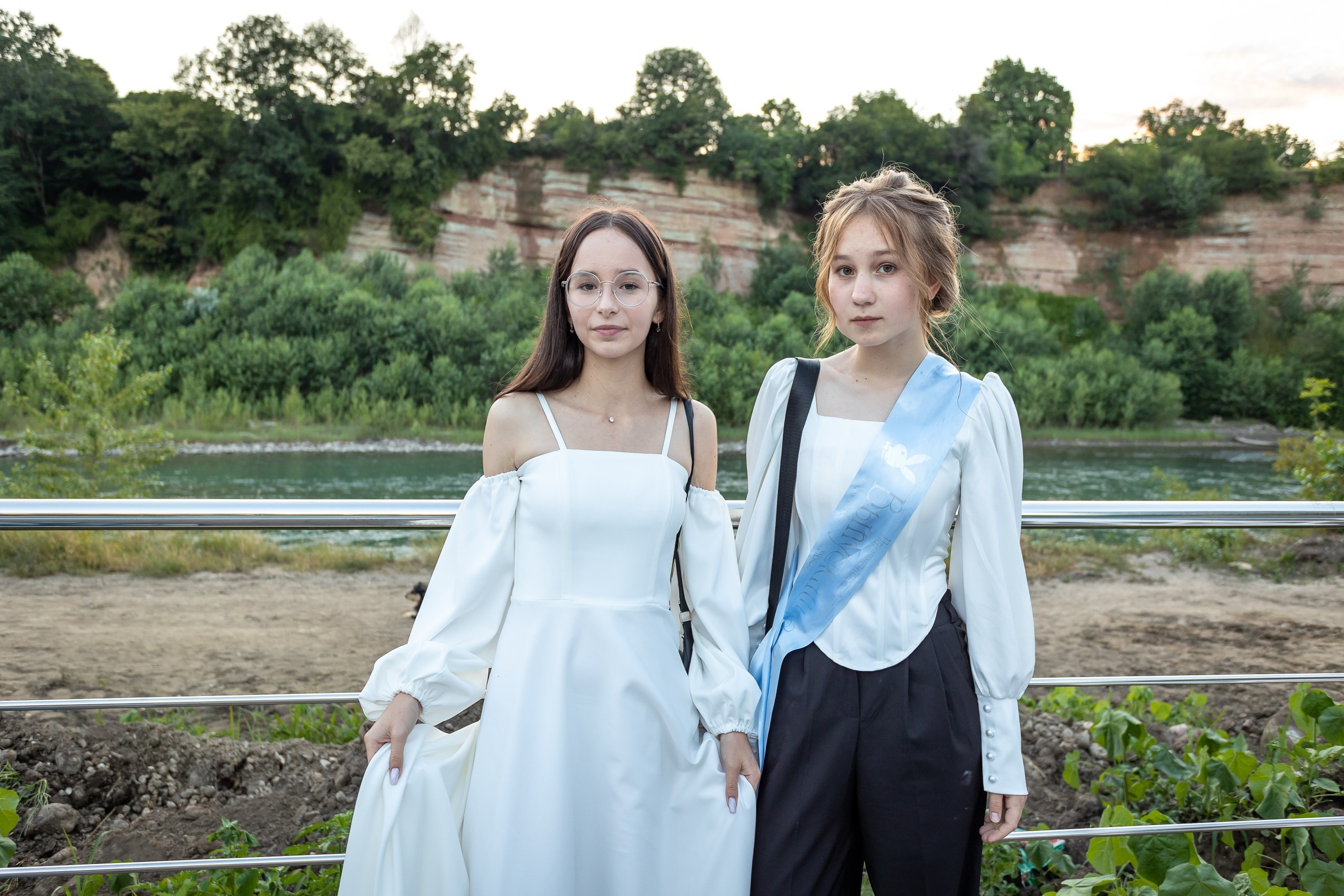 Вручение аттестата и выпускной вечер. Выпускные альбомы Майкоп, Краснодар Елена Золотарева