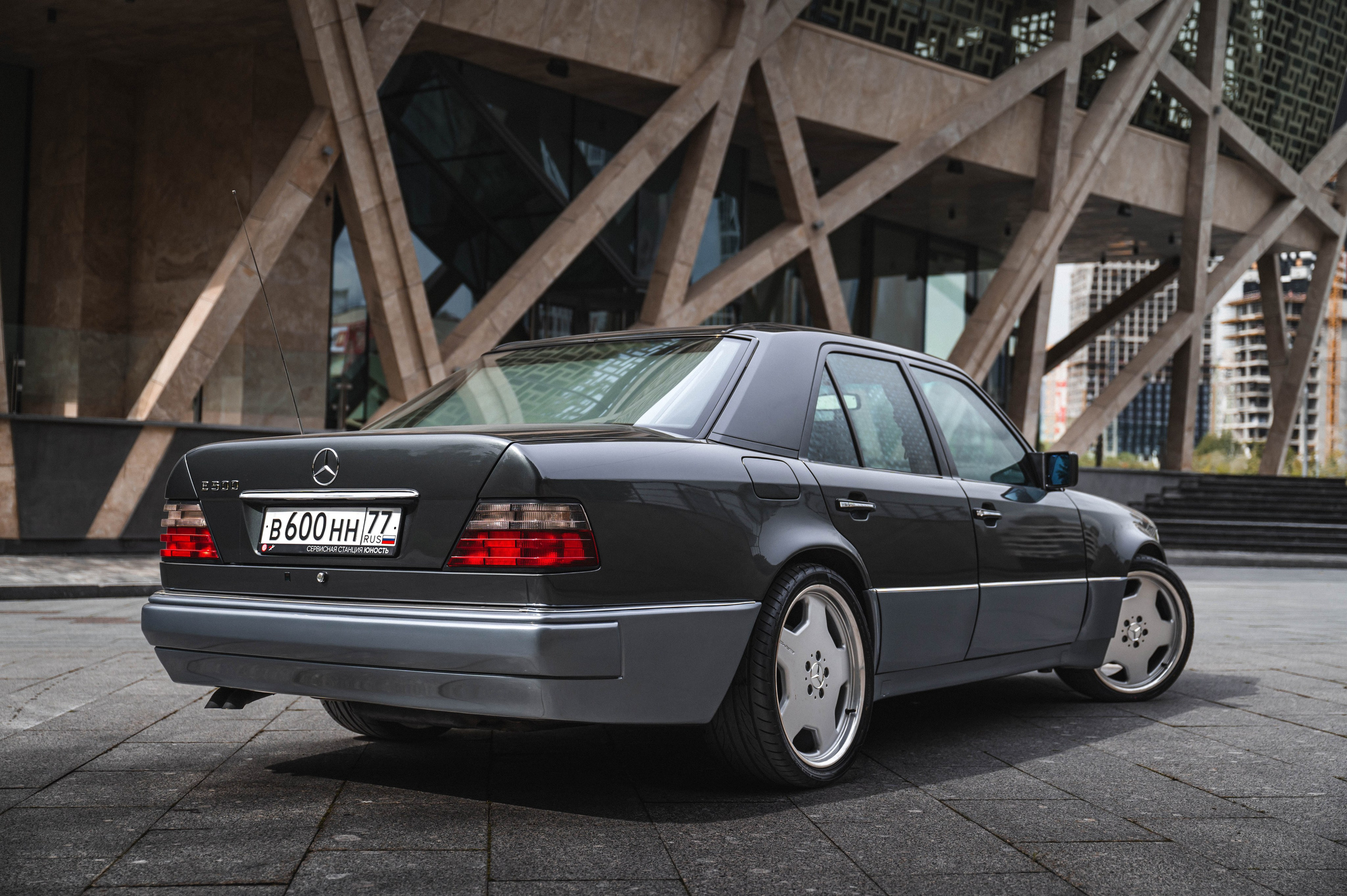 MB w124 E500 «Волчок». Автомобильный фотограф в Москве — Сидоров Дмитрий