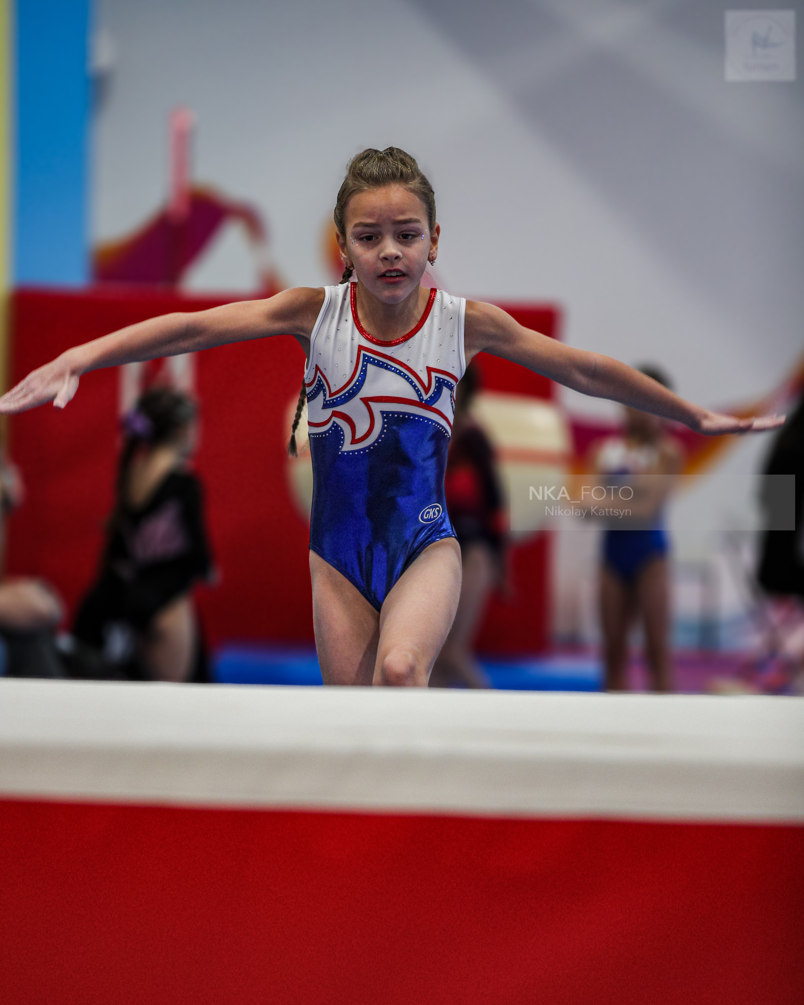 детские соревнования по гимнастике. Спортивное фото для детей. Спортивная гимастика фото. Спортивная фотография детские соревнования. Детские соревнования Москва. Секция для девочек в москве. Секция для мальчиков в москве. Как оторвать ребенка от смартфона. Зачем спорт детям. Динамика спорта. Трудолюие в спорте. Как быть здоровым. 