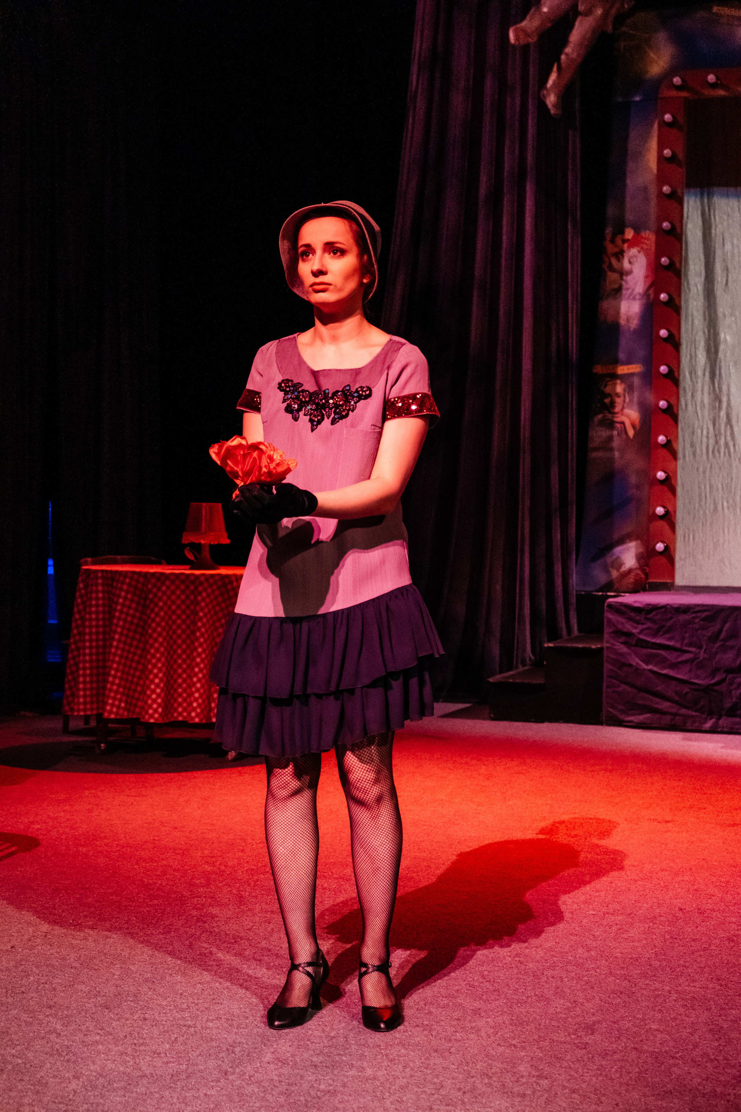 Марлен. Не смотри на других, смотри внутрь себя