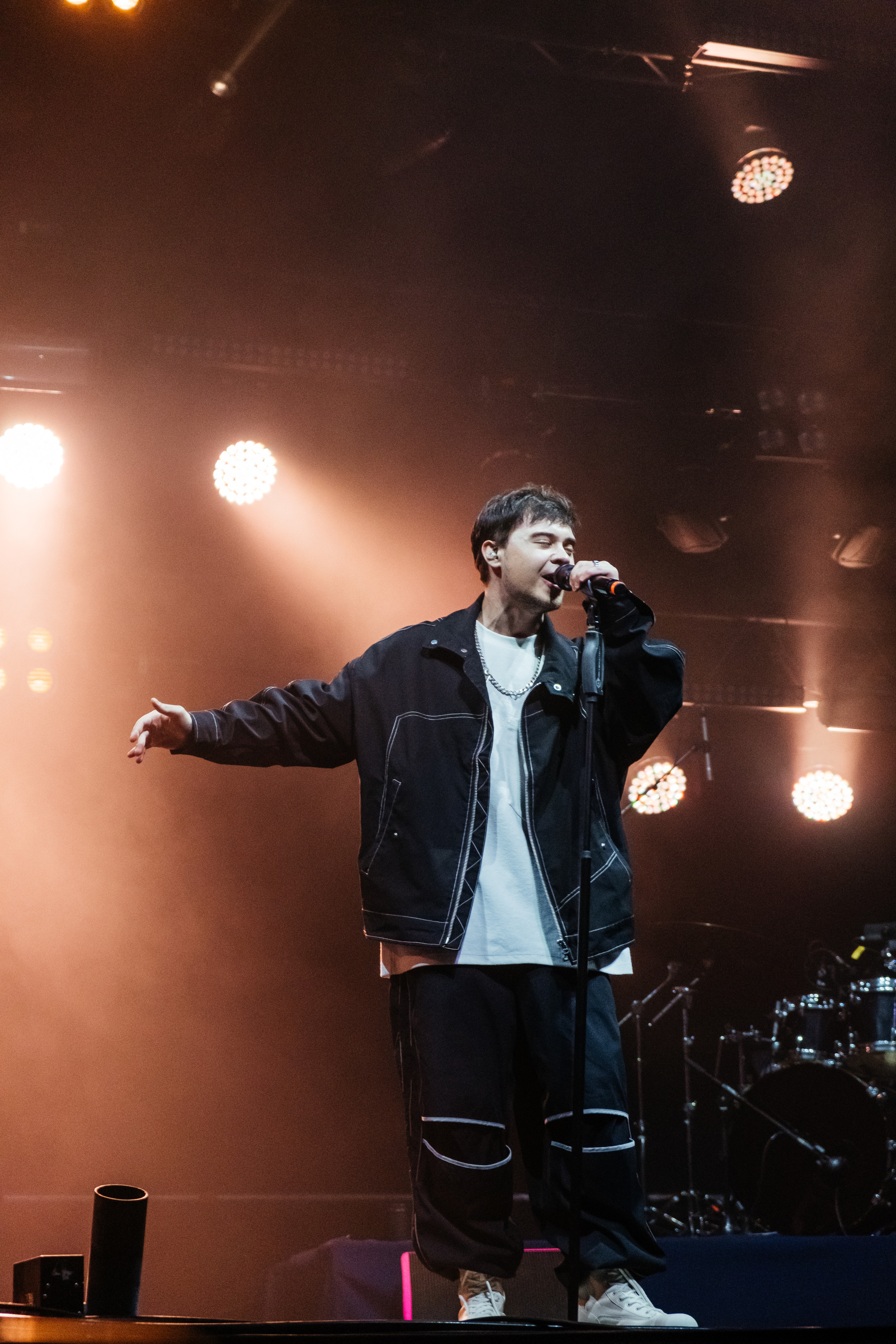 Zivert 07/05/22. Не смотри на других, смотри внутрь себя