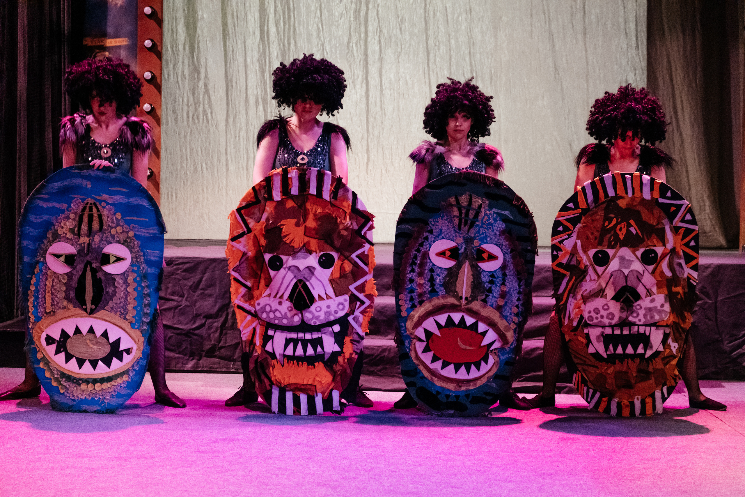 Марлен. Не смотри на других, смотри внутрь себя