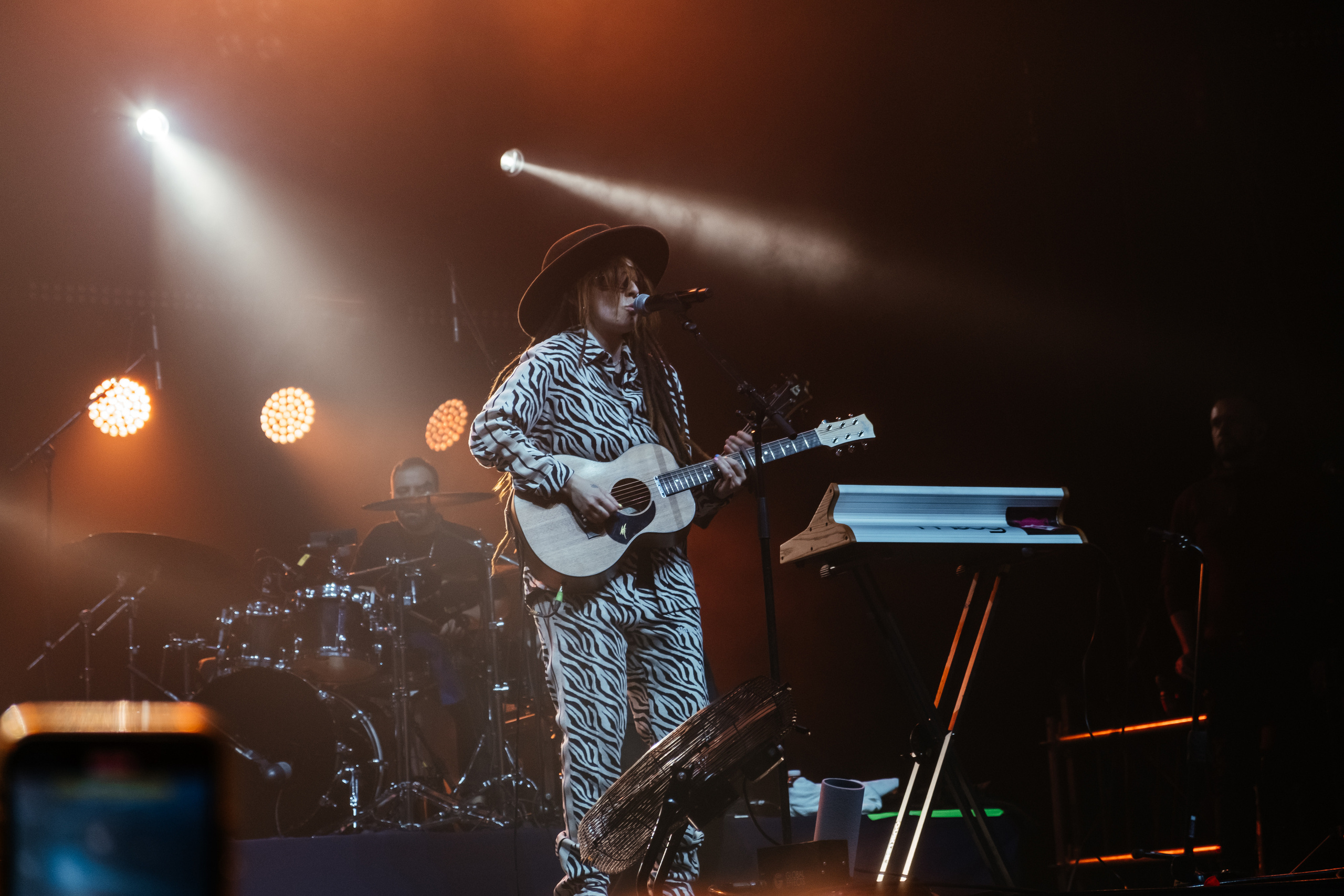 Zivert 07/05/22. Не смотри на других, смотри внутрь себя