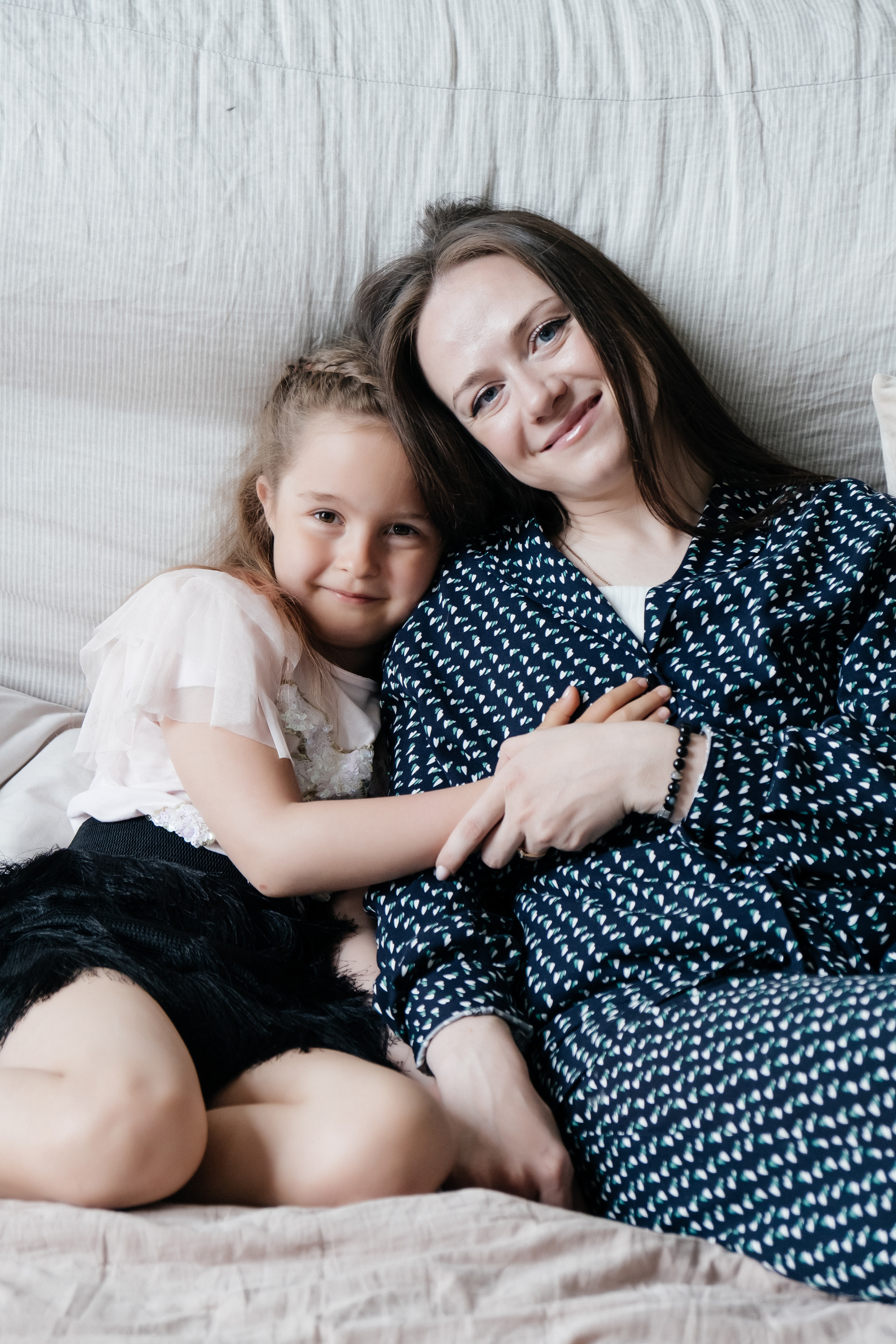 Катя и семья (сканди). Не смотри на других, смотри внутрь себя