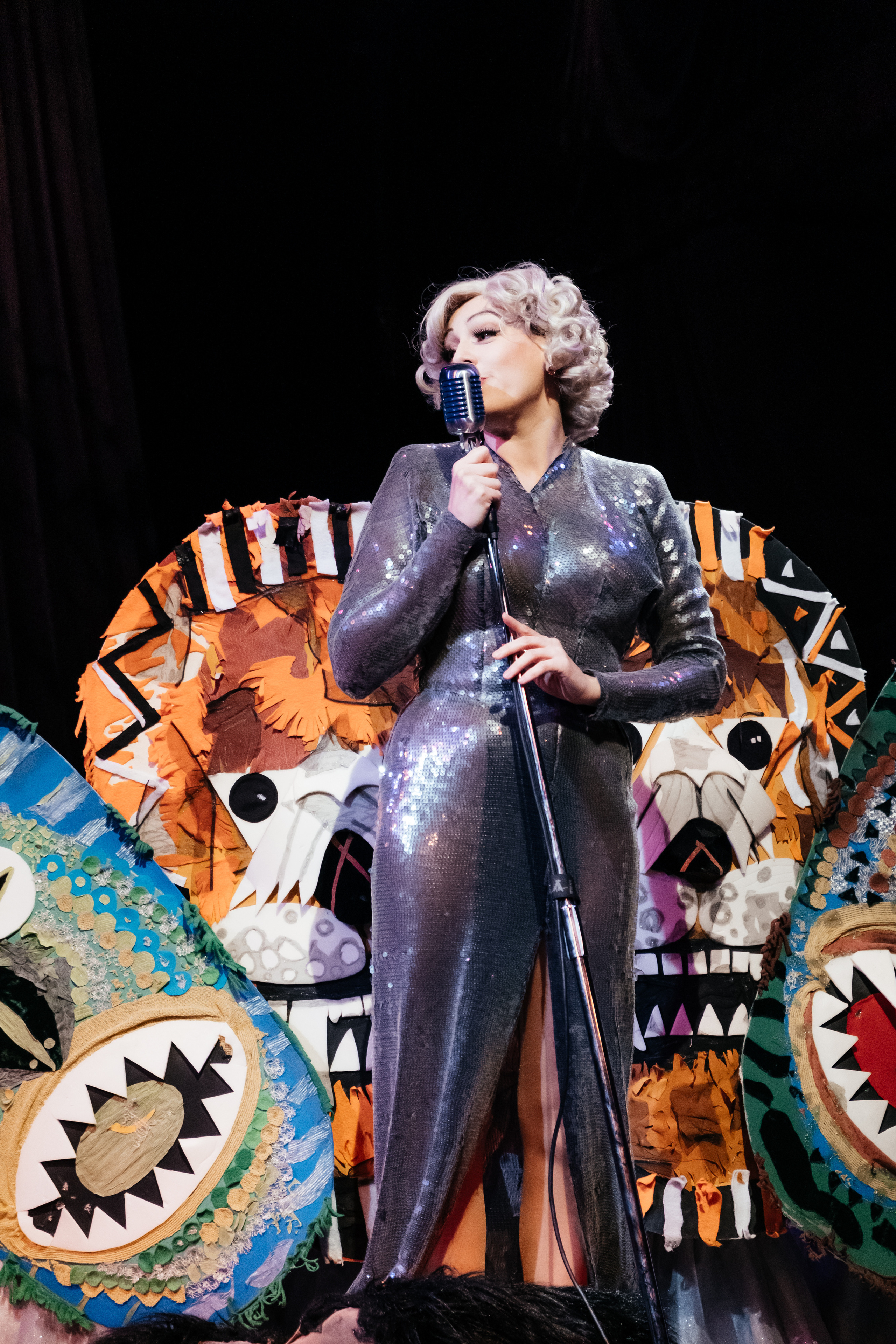 Марлен. Не смотри на других, смотри внутрь себя