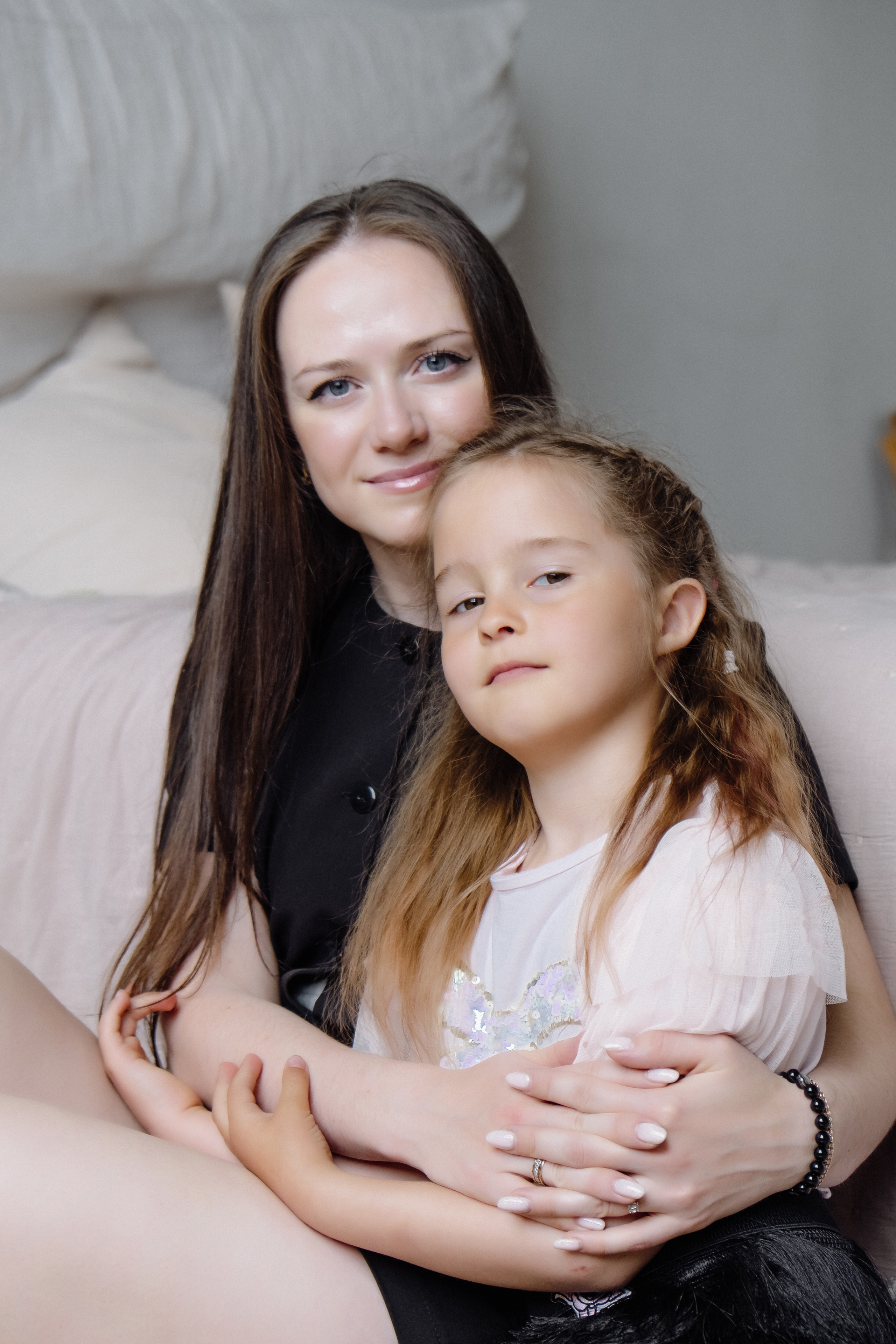 Катя и семья (сканди). Не смотри на других, смотри внутрь себя