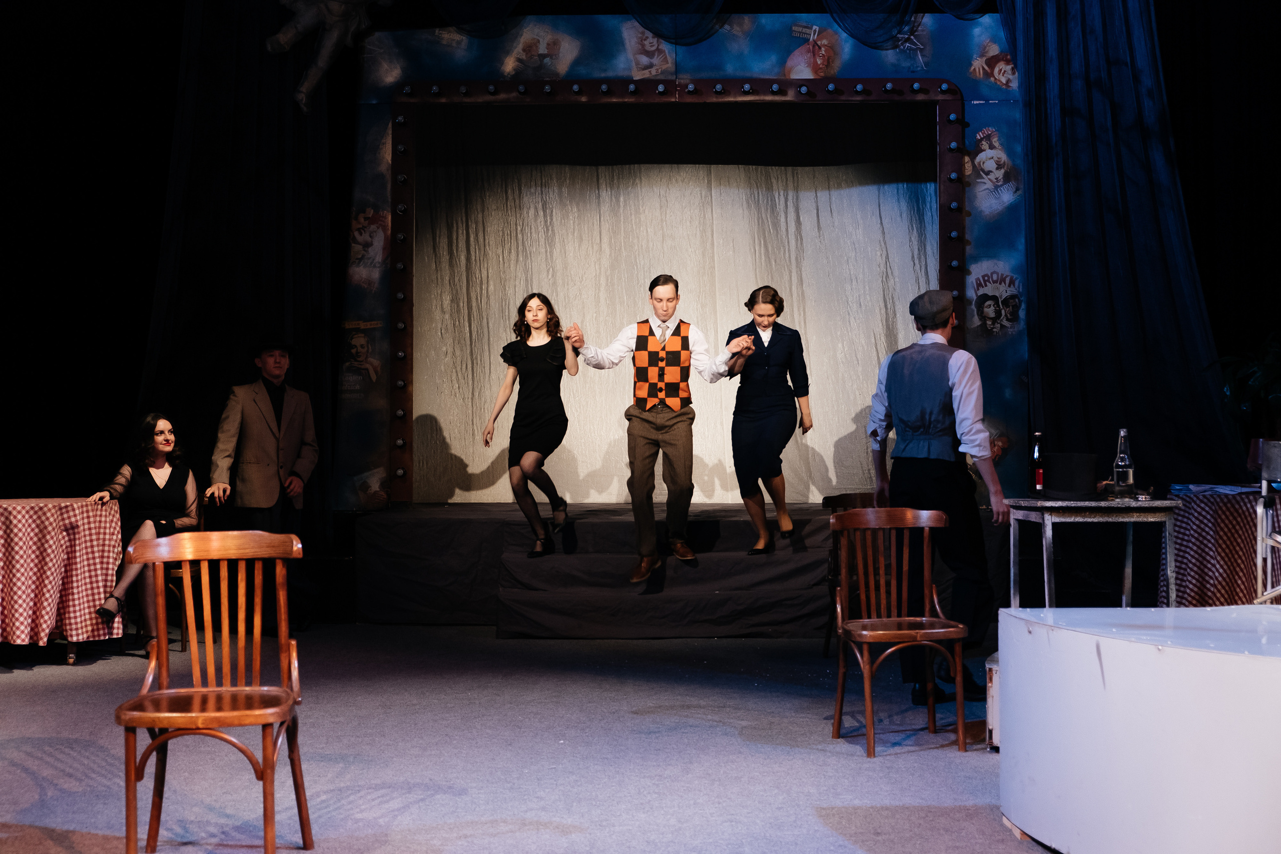 Марлен. Не смотри на других, смотри внутрь себя