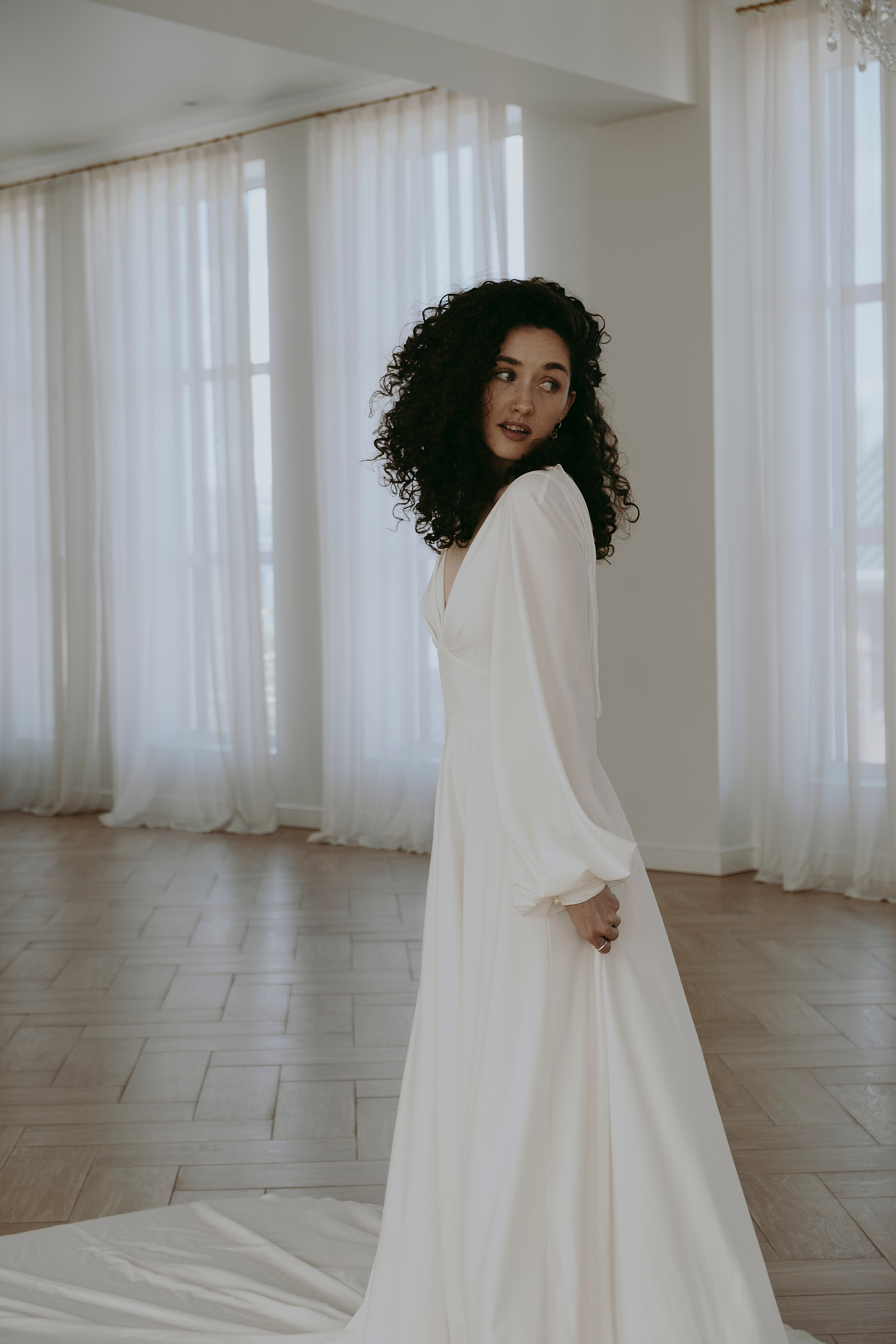 Bride. Не смотри на других, смотри внутрь себя