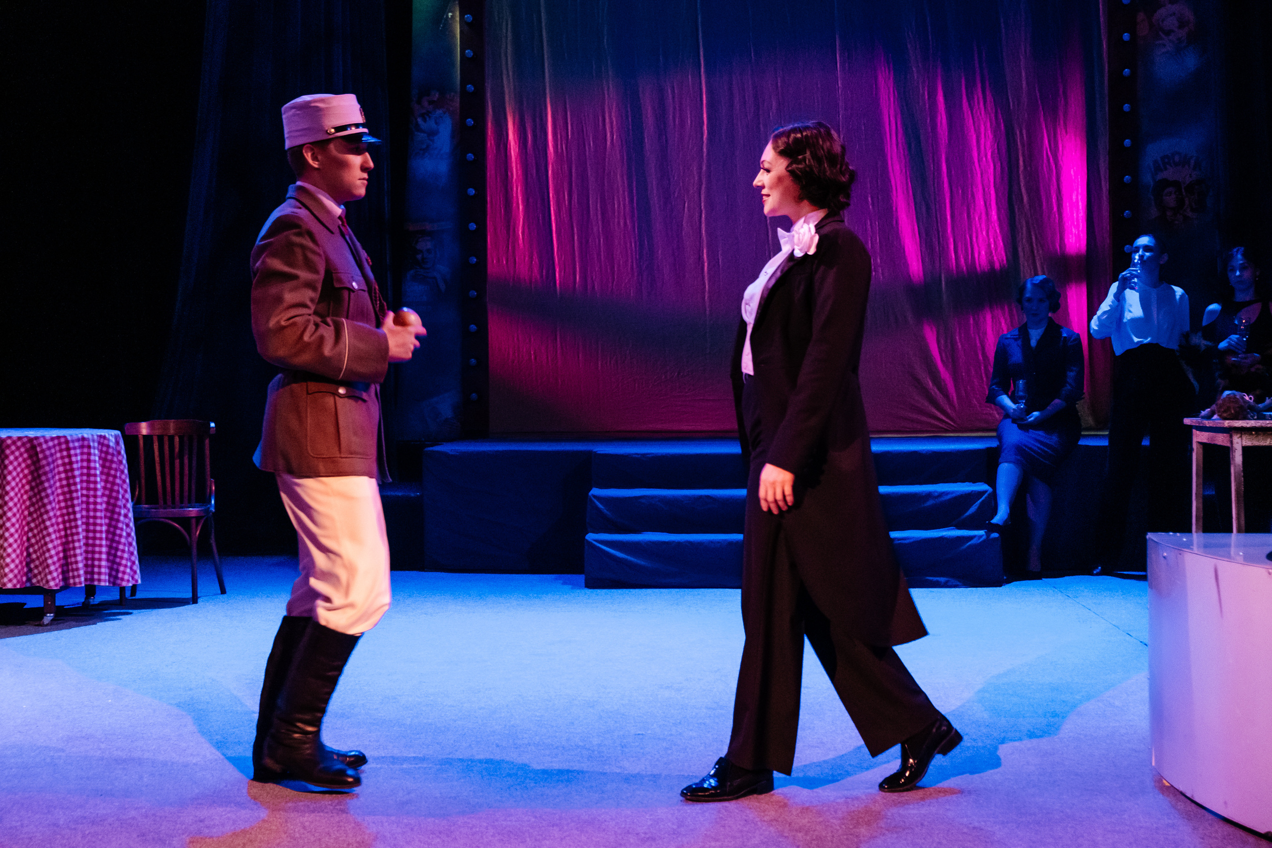 Марлен. Не смотри на других, смотри внутрь себя