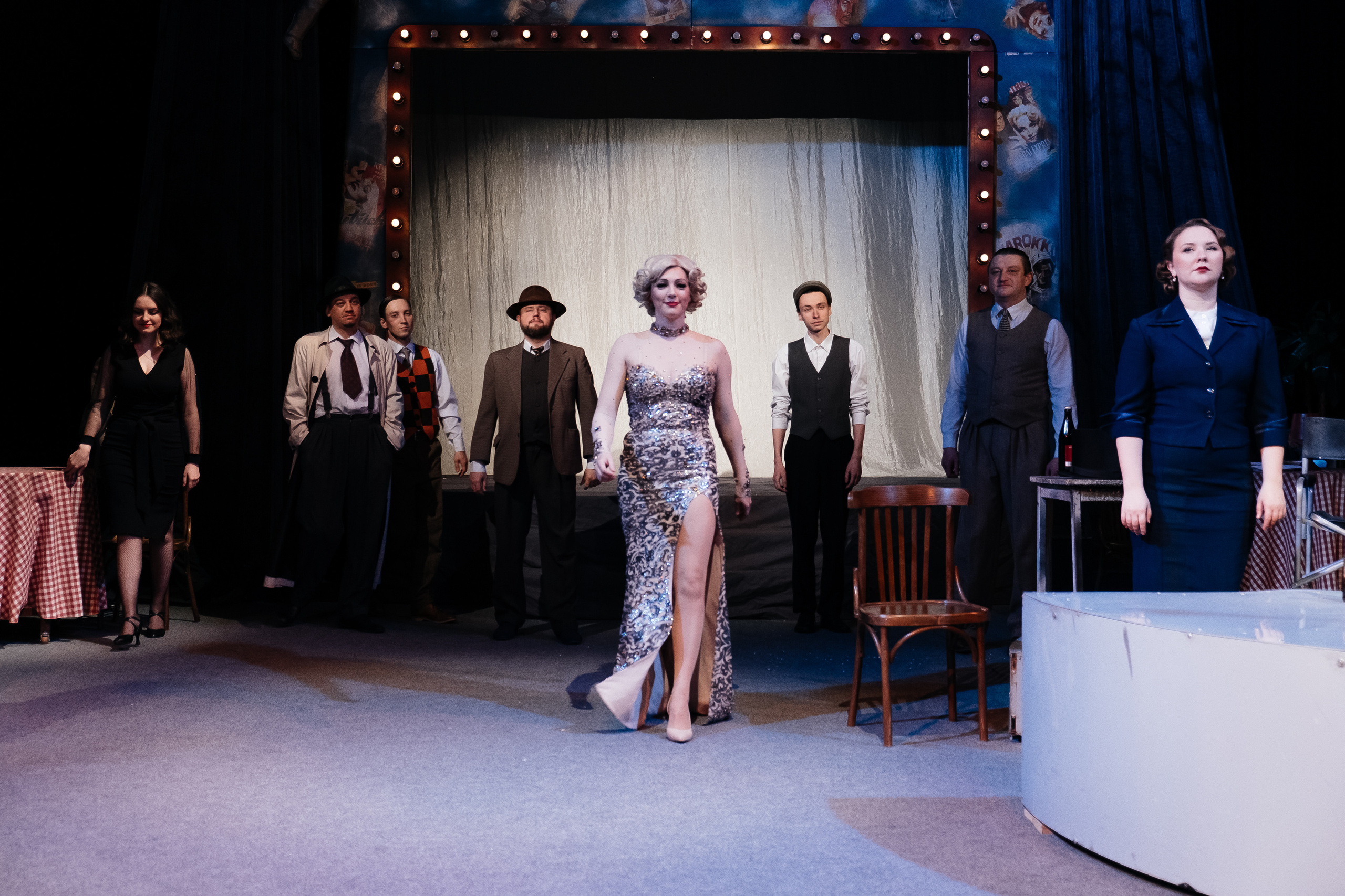 Марлен. Не смотри на других, смотри внутрь себя