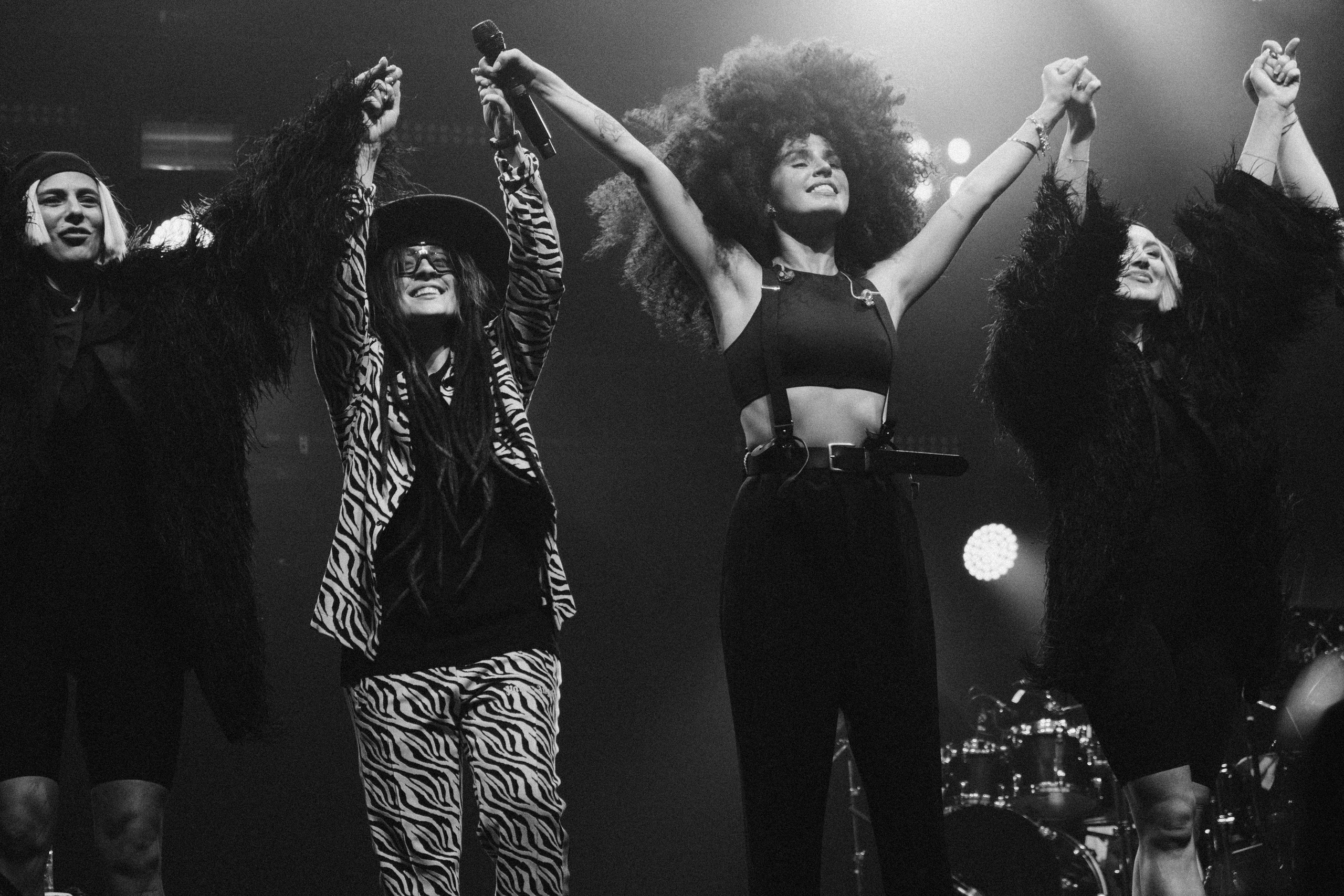 Zivert 07/05/22. Не смотри на других, смотри внутрь себя