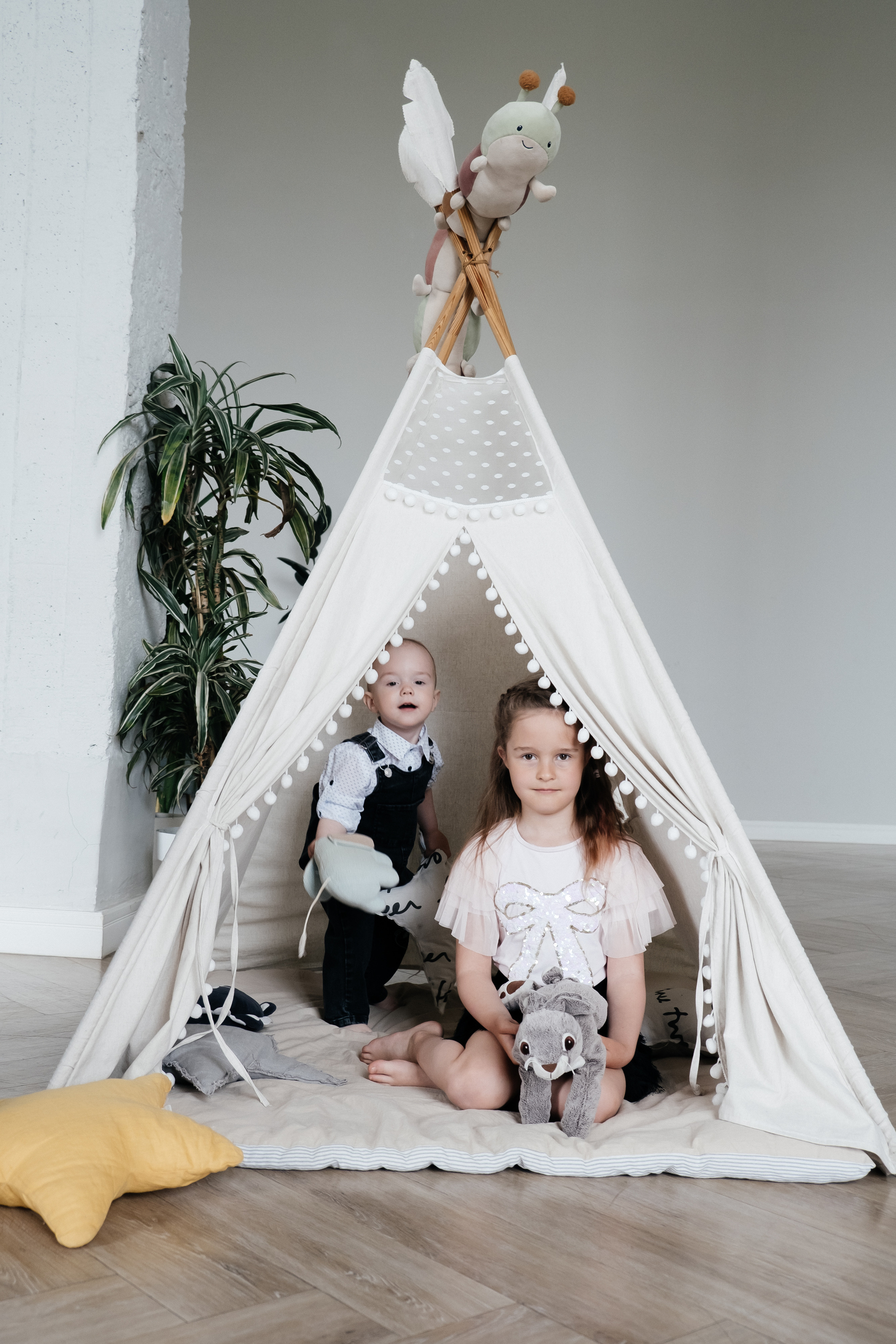 Катя и семья (сканди). Не смотри на других, смотри внутрь себя