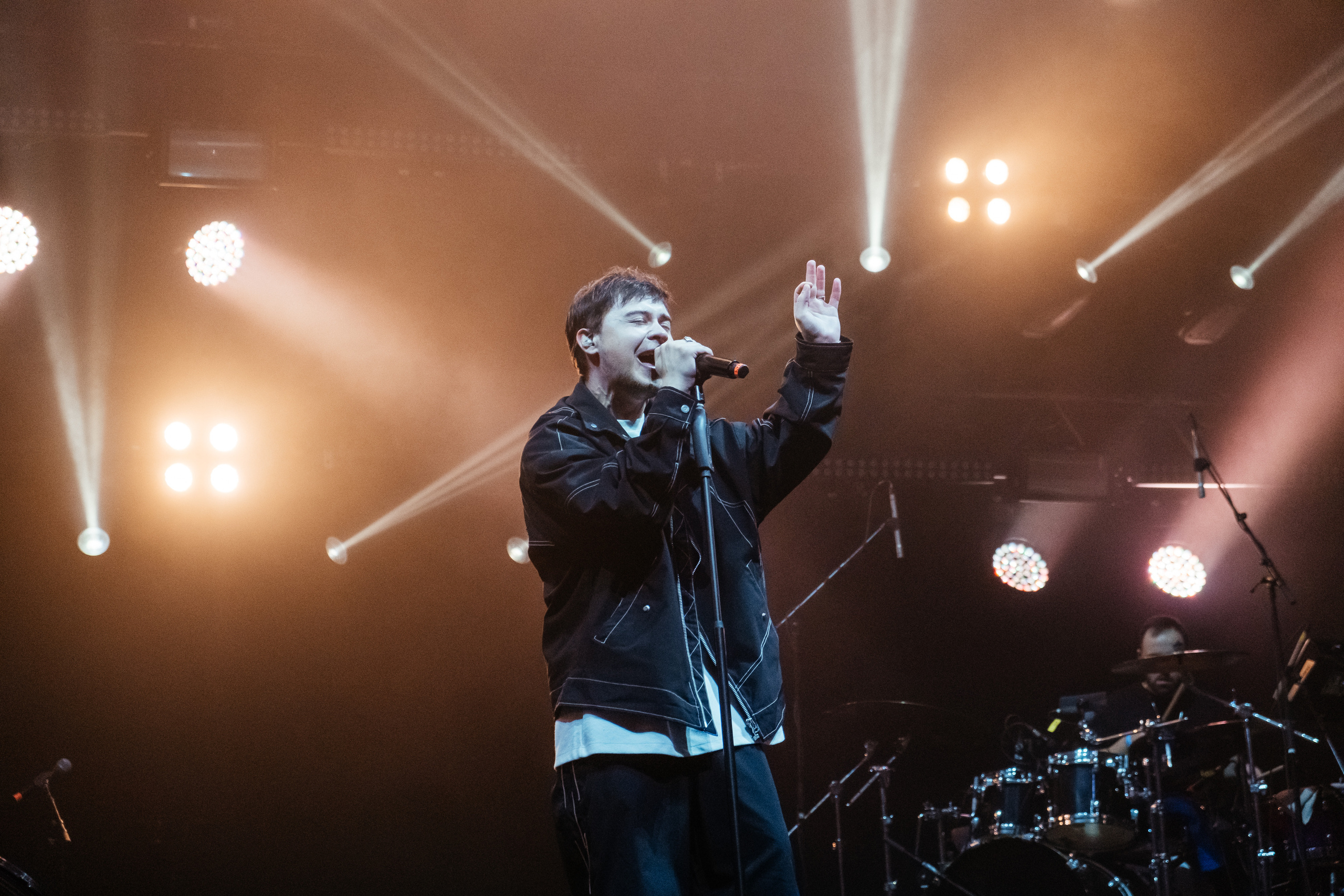 Zivert 07/05/22. Не смотри на других, смотри внутрь себя