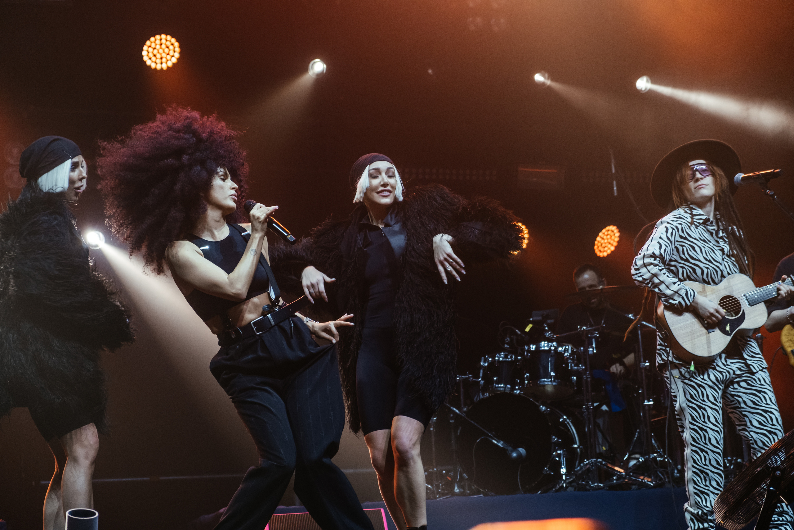 Zivert 07/05/22. Не смотри на других, смотри внутрь себя