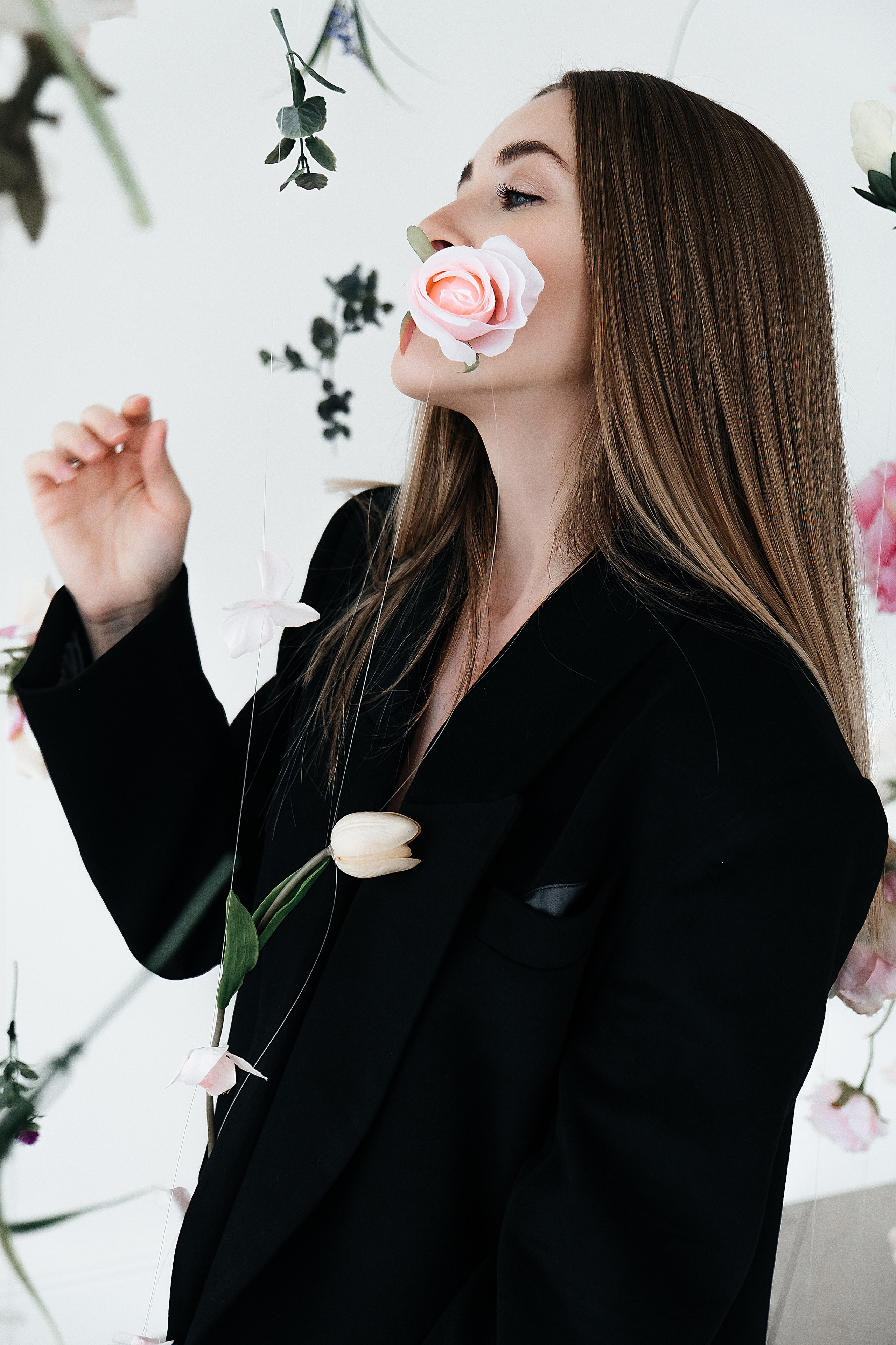 Марина. Не смотри на других, смотри внутрь себя