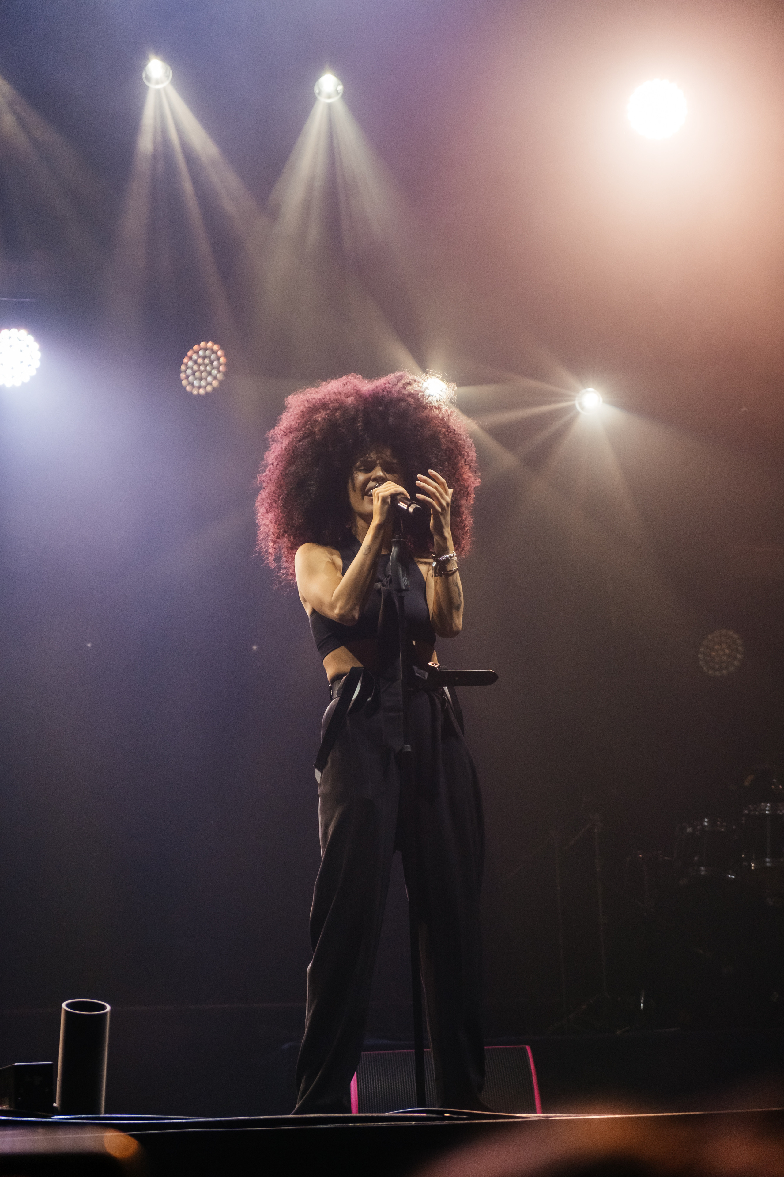 Zivert 07/05/22. Не смотри на других, смотри внутрь себя