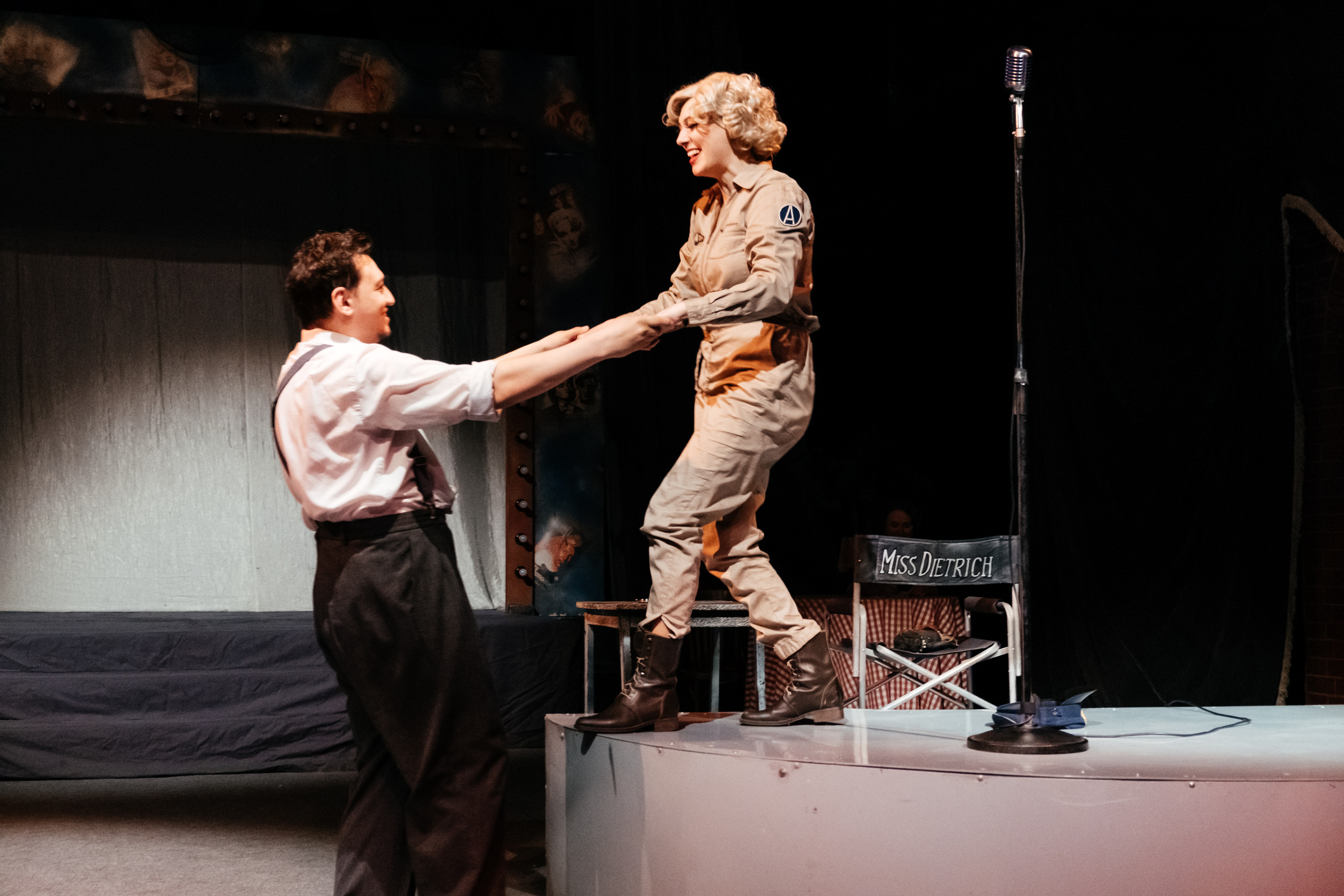 Марлен. Не смотри на других, смотри внутрь себя